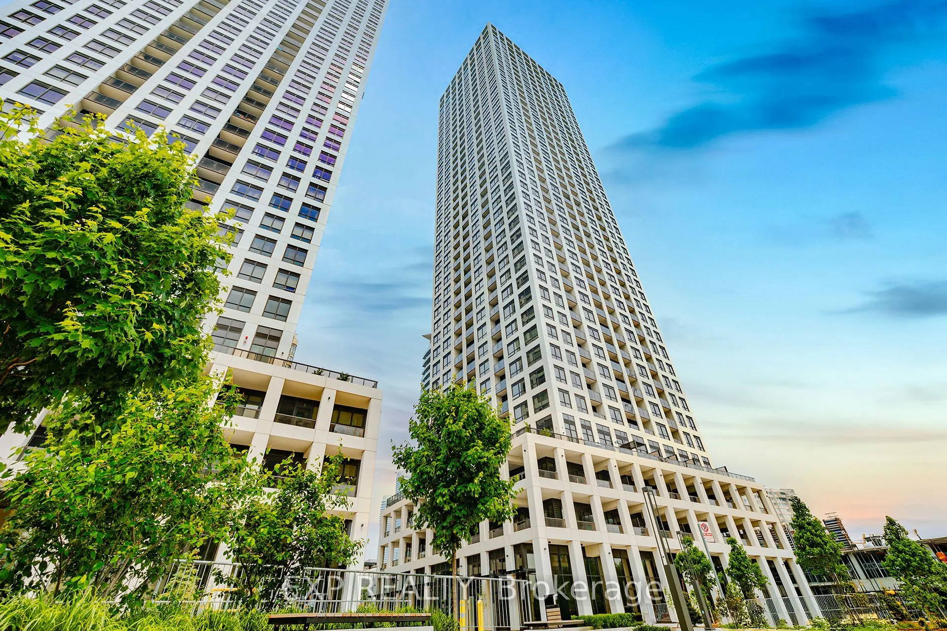 30 Elm Drive W, #2508