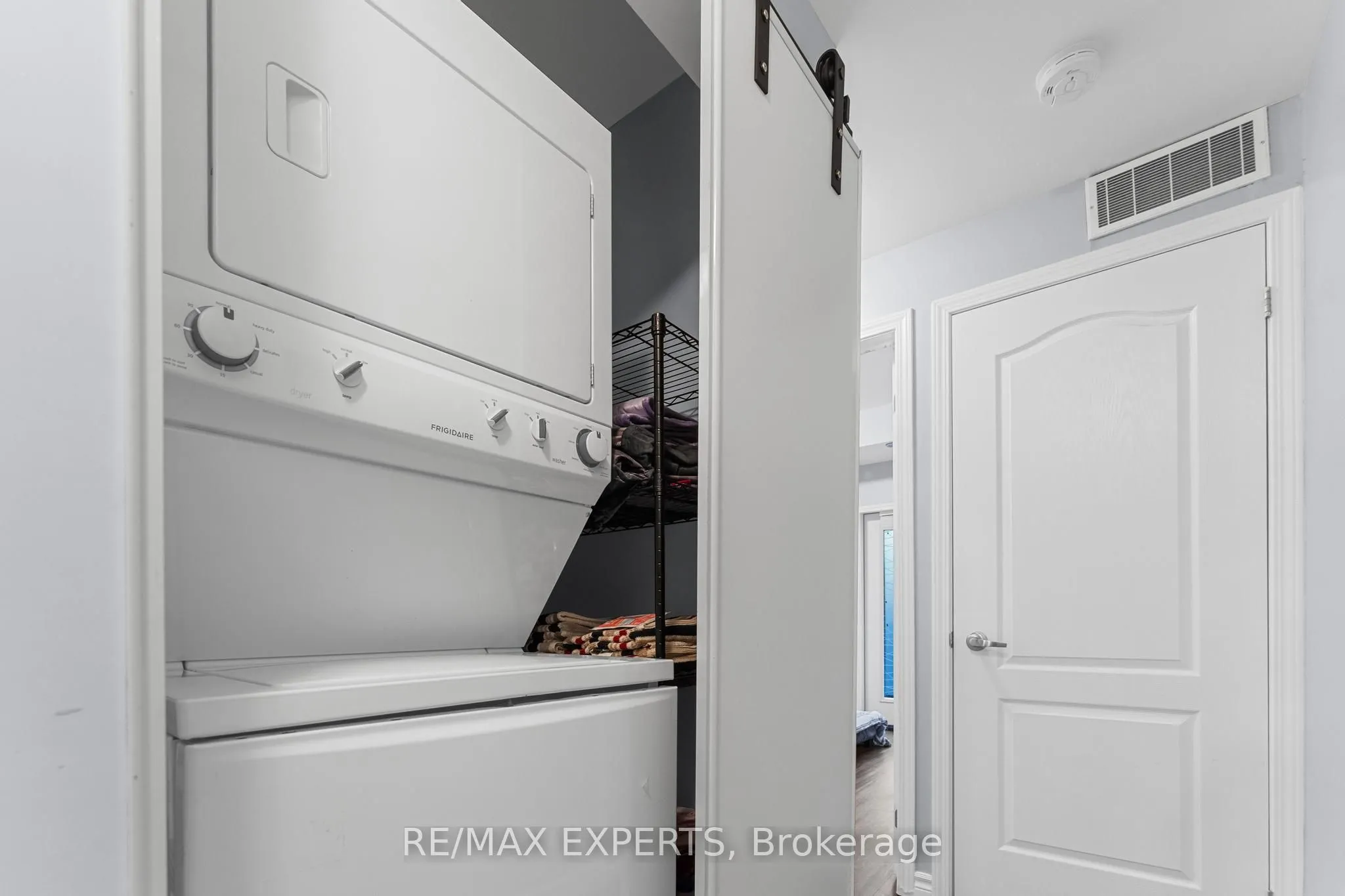 871 Wilson Avenue, #6