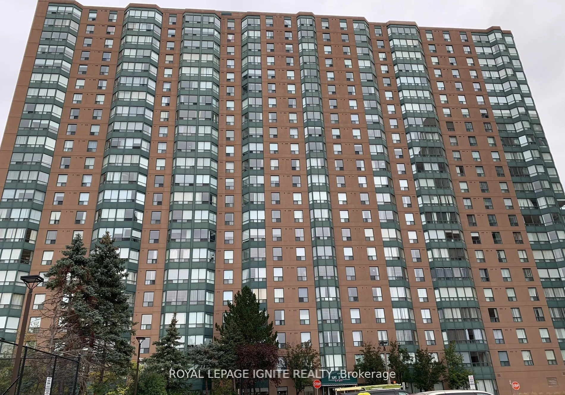 135 Hillcrest Avenue, #1104