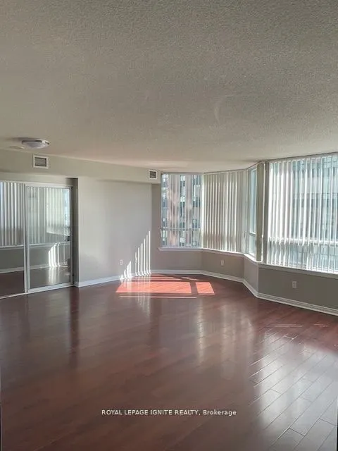 135 Hillcrest Avenue, #1104