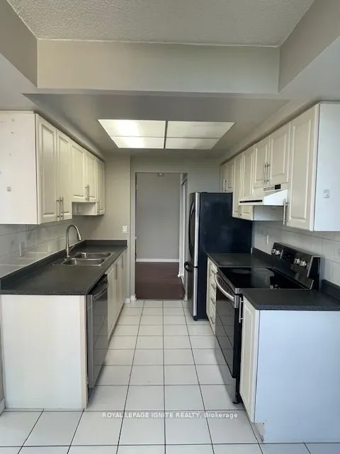 135 Hillcrest Avenue, #1104