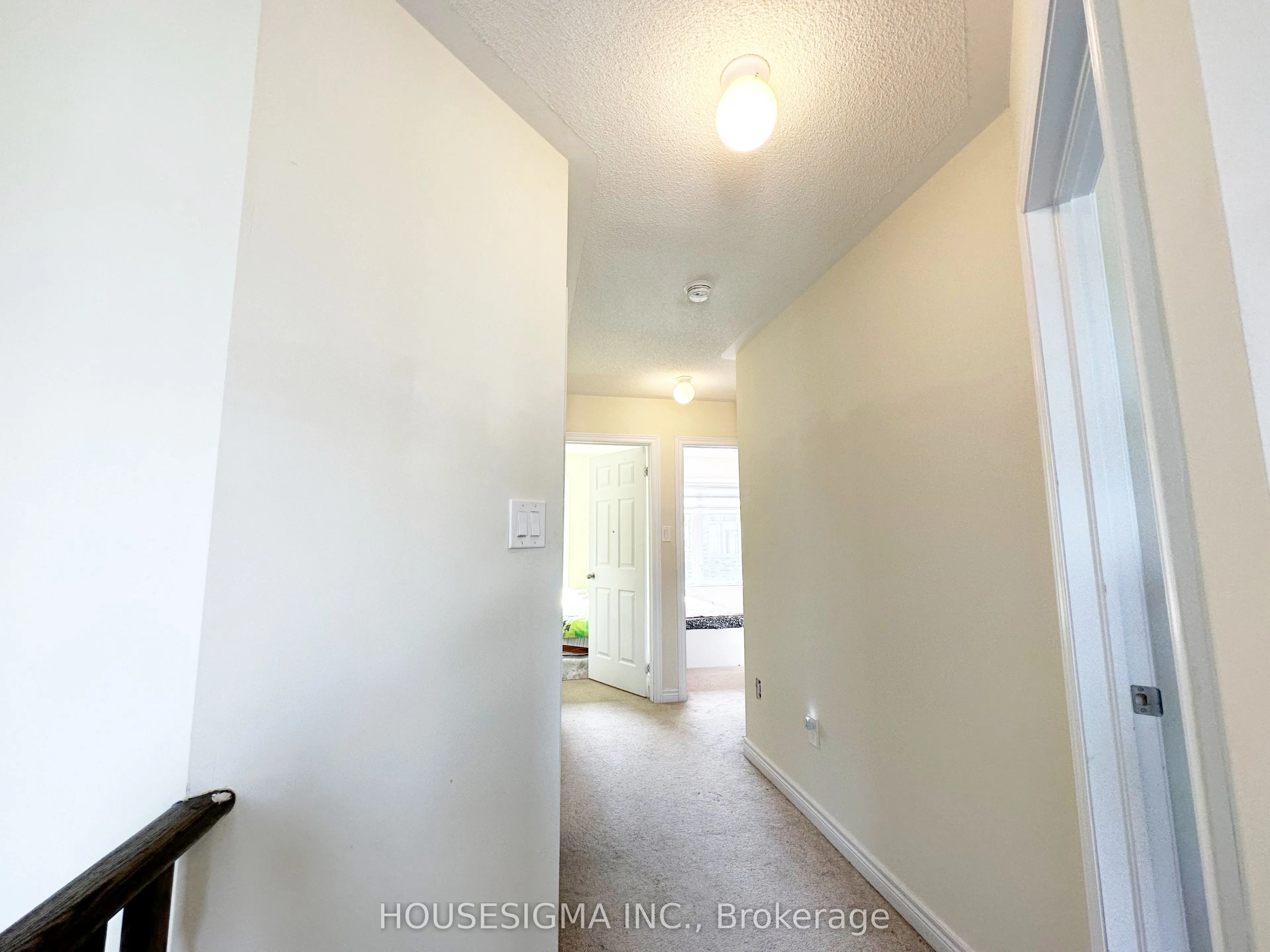 32 Rockman Crescent