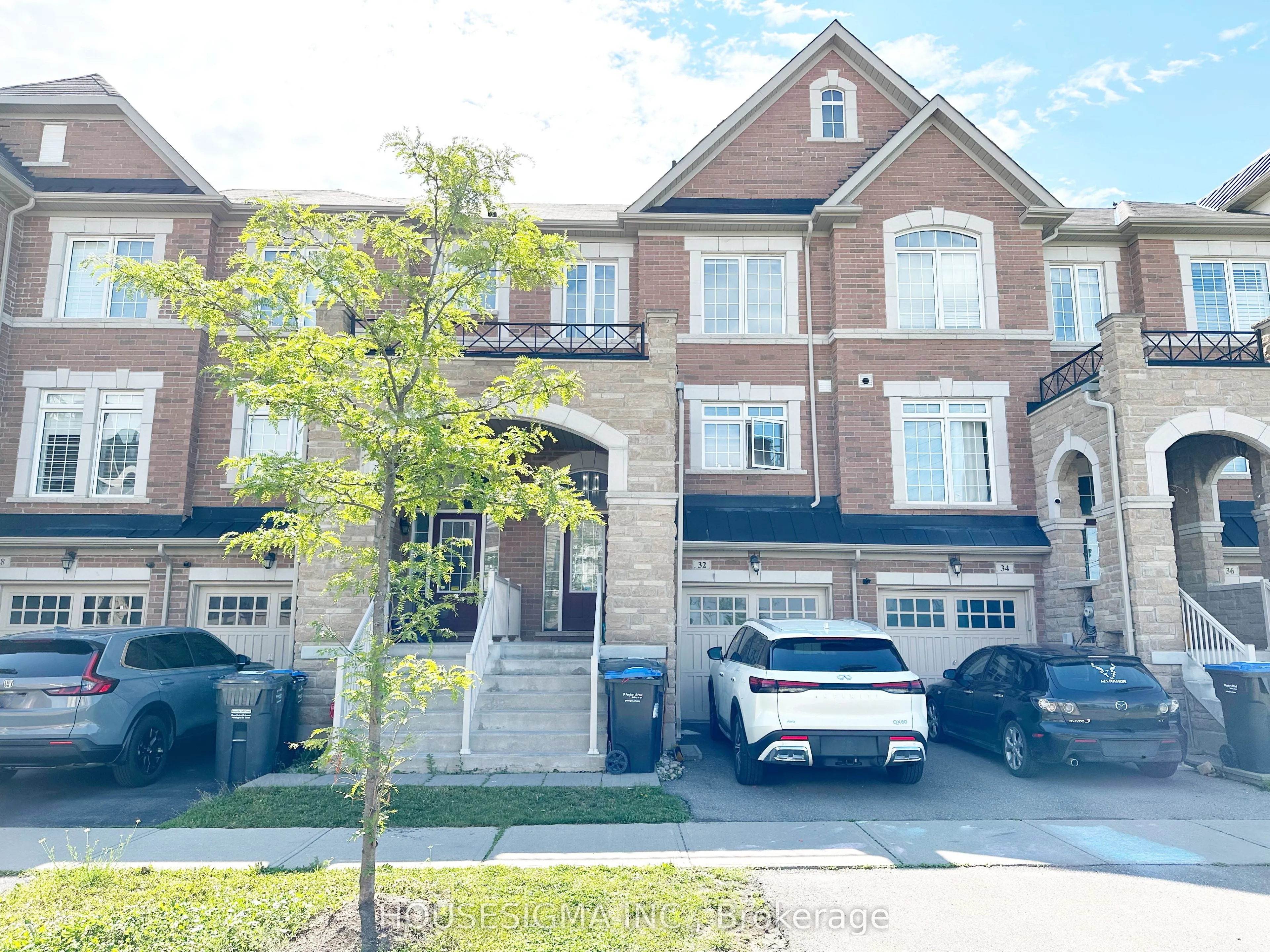 32 Rockman Crescent