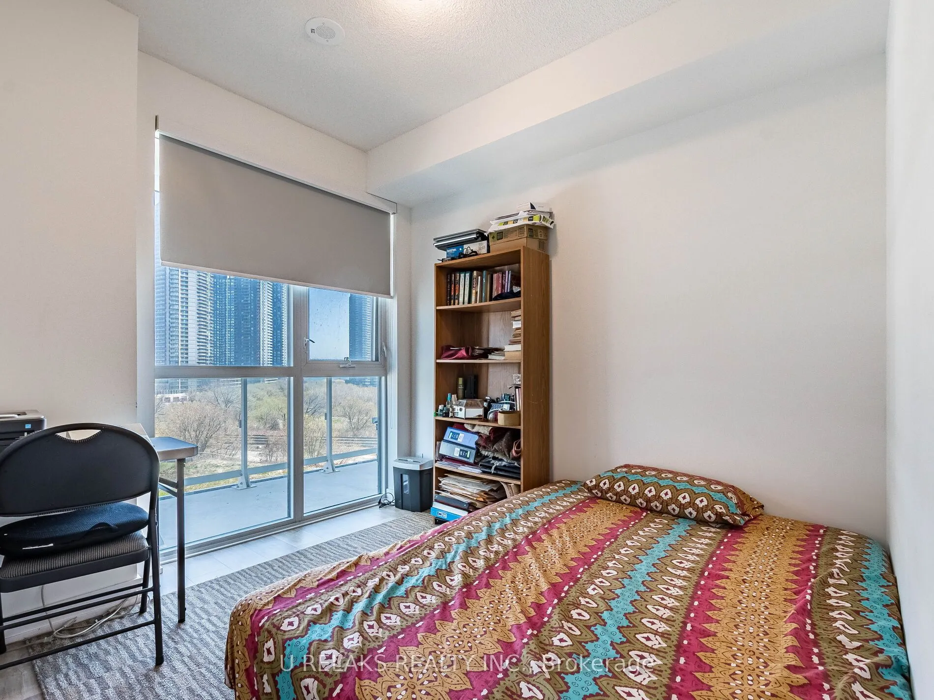 251 Manitoba Street, #715
