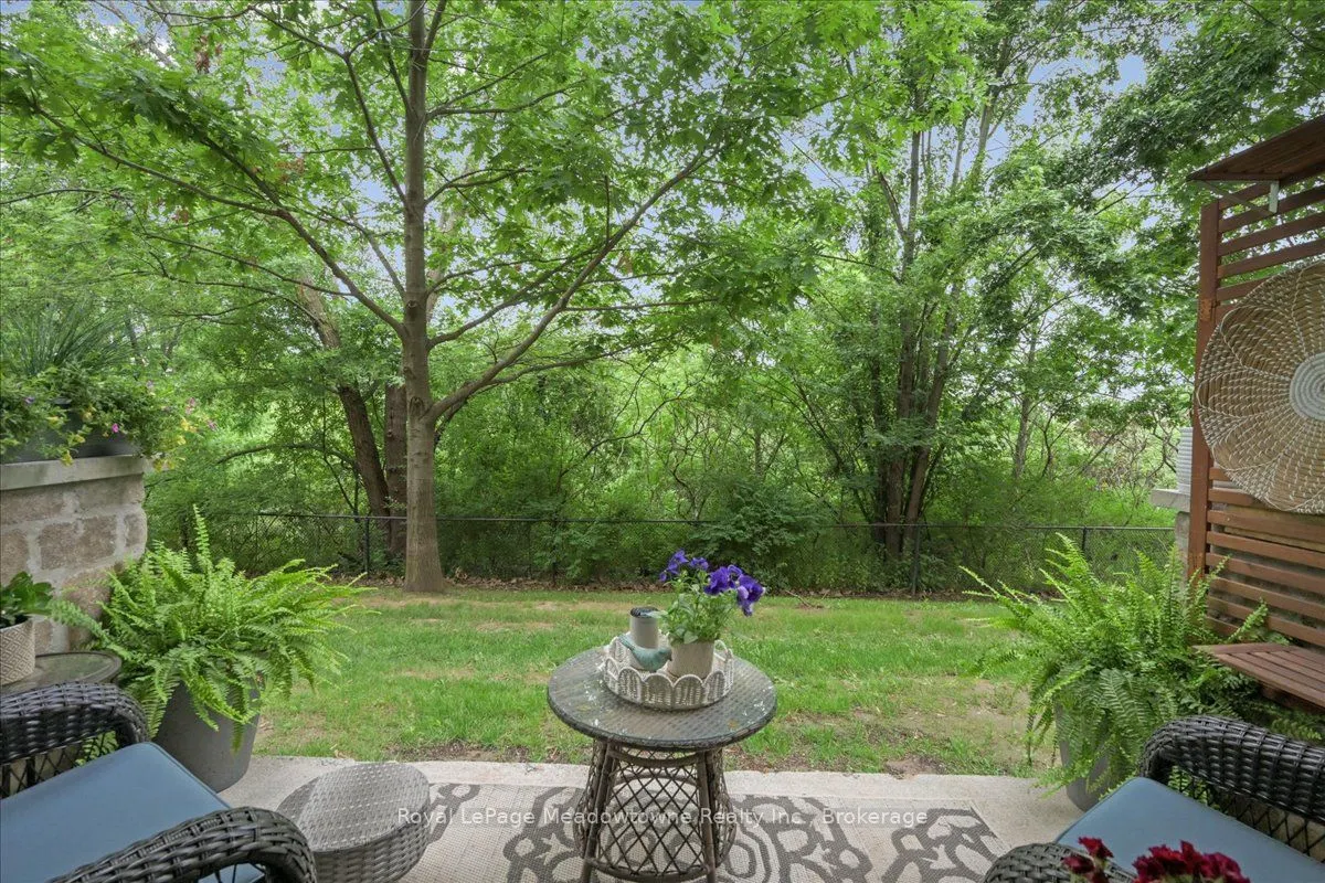1450 Bishops Gate, #105