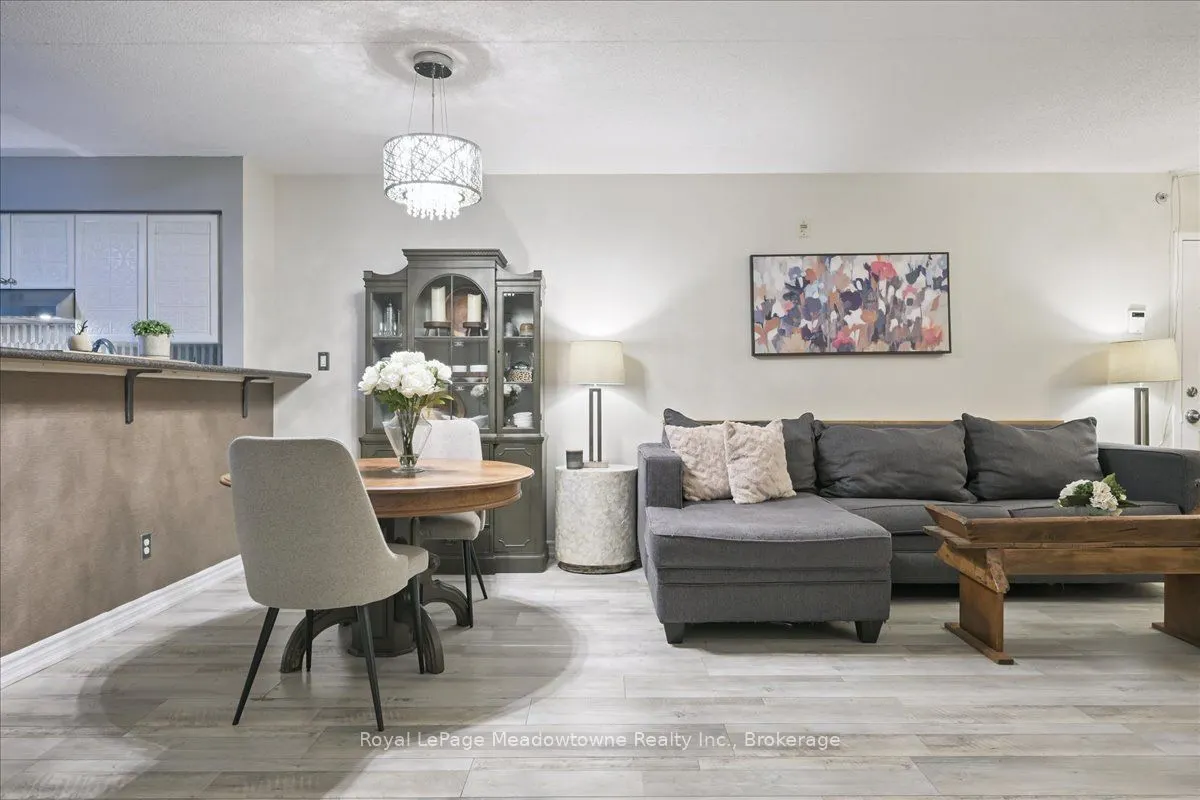 1450 Bishops Gate, #105