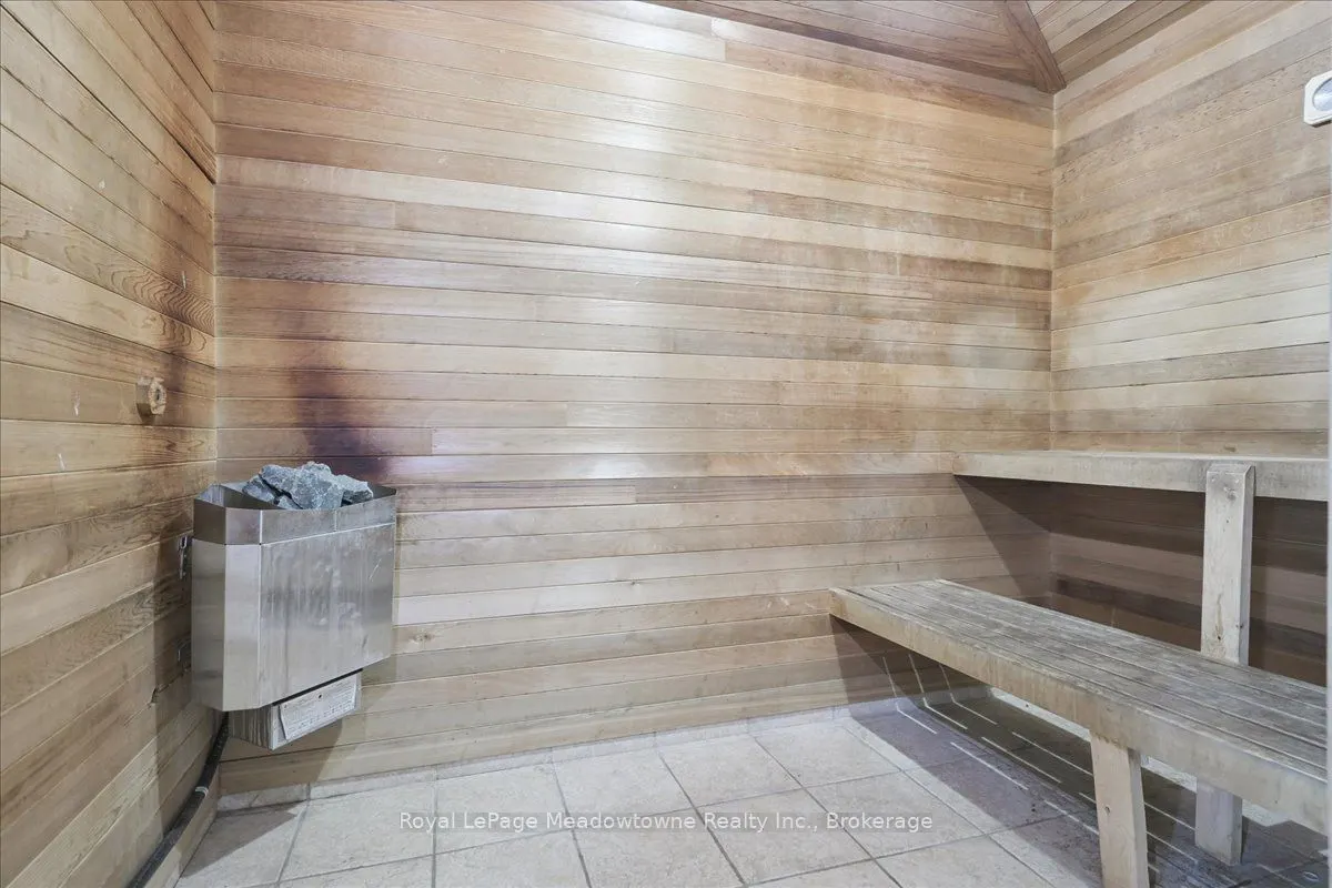 1450 Bishops Gate, #105