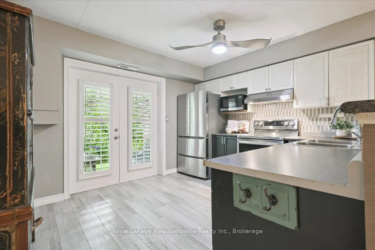 1450 Bishops Gate, #105