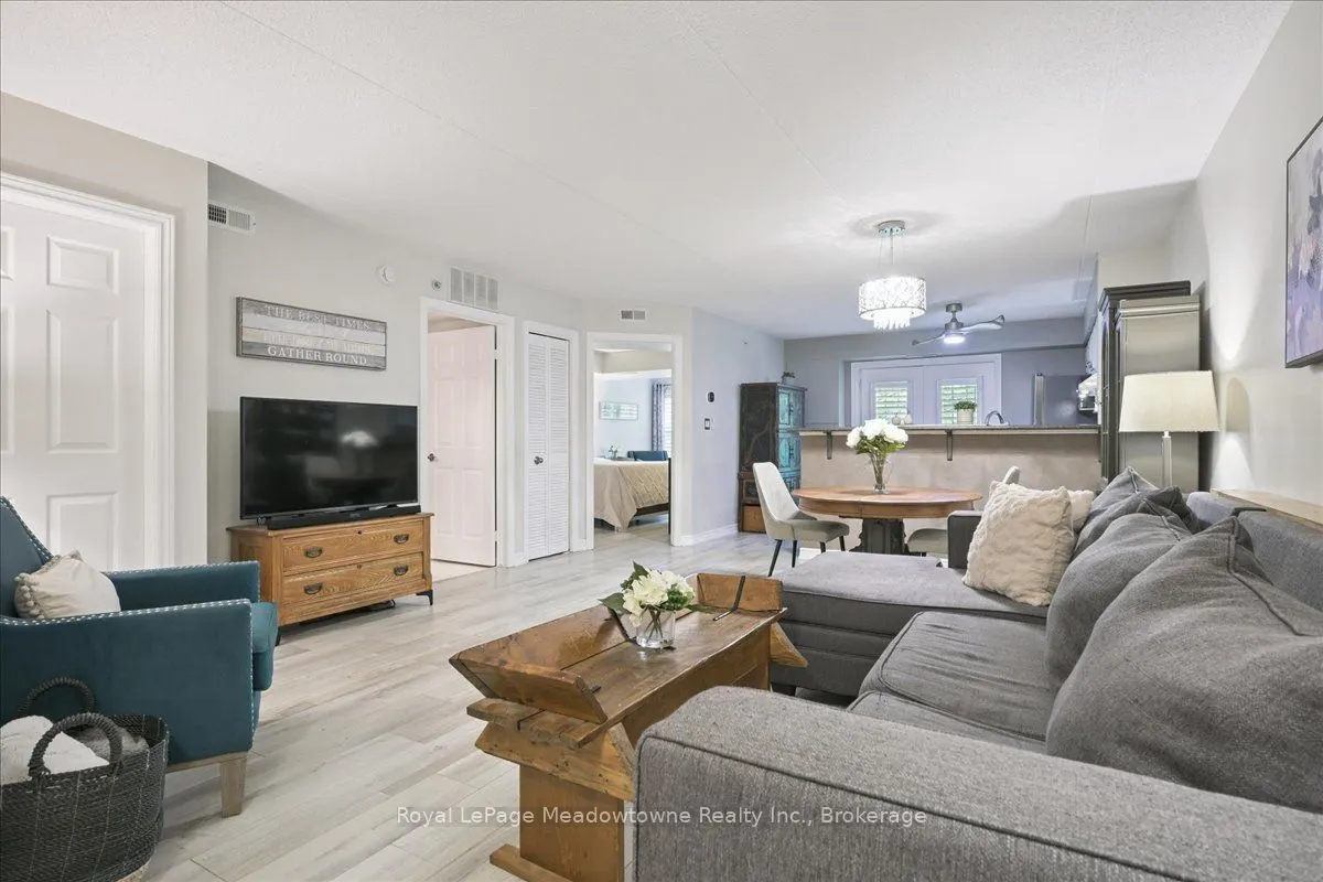 1450 Bishops Gate, #105
