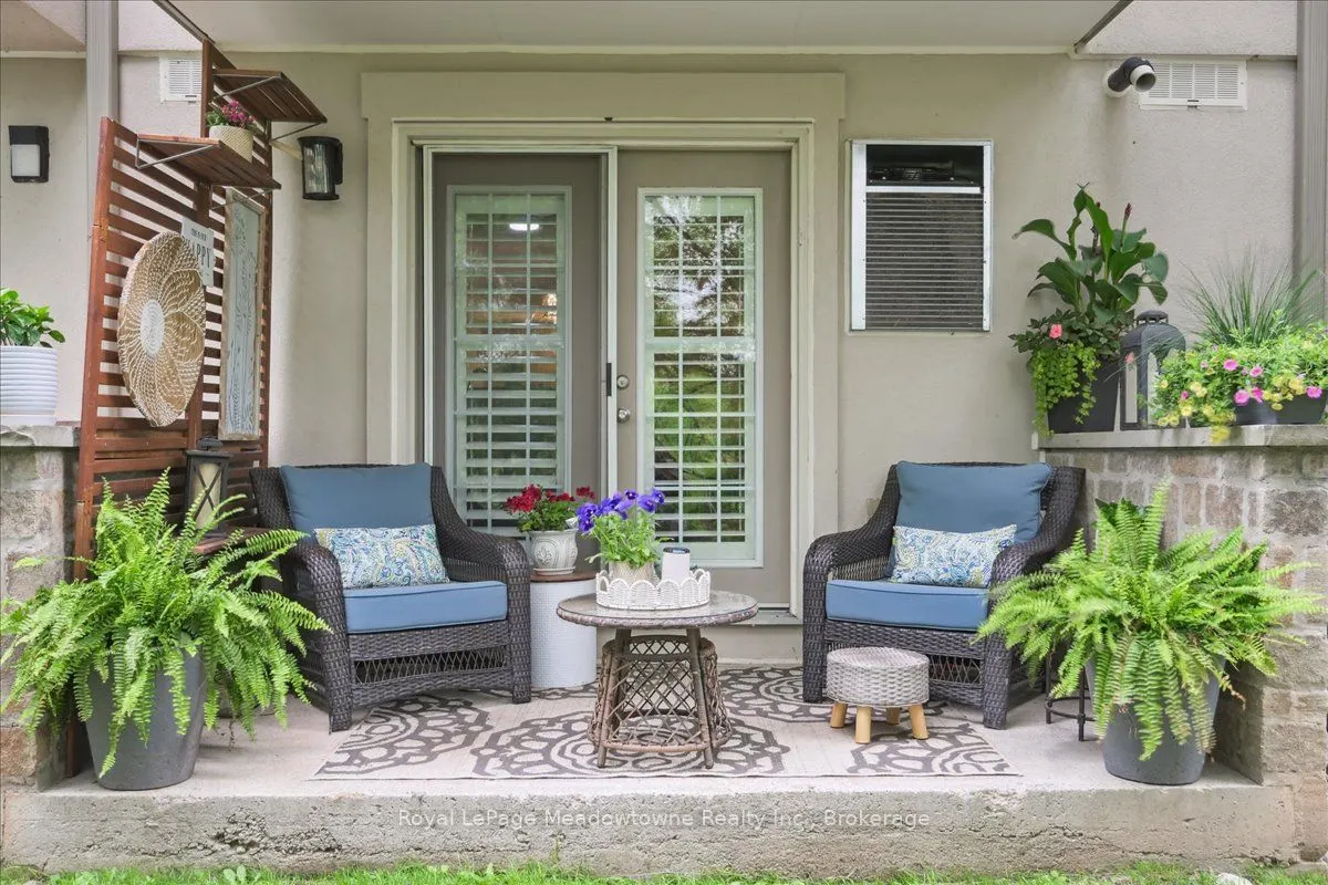 1450 Bishops Gate, #105