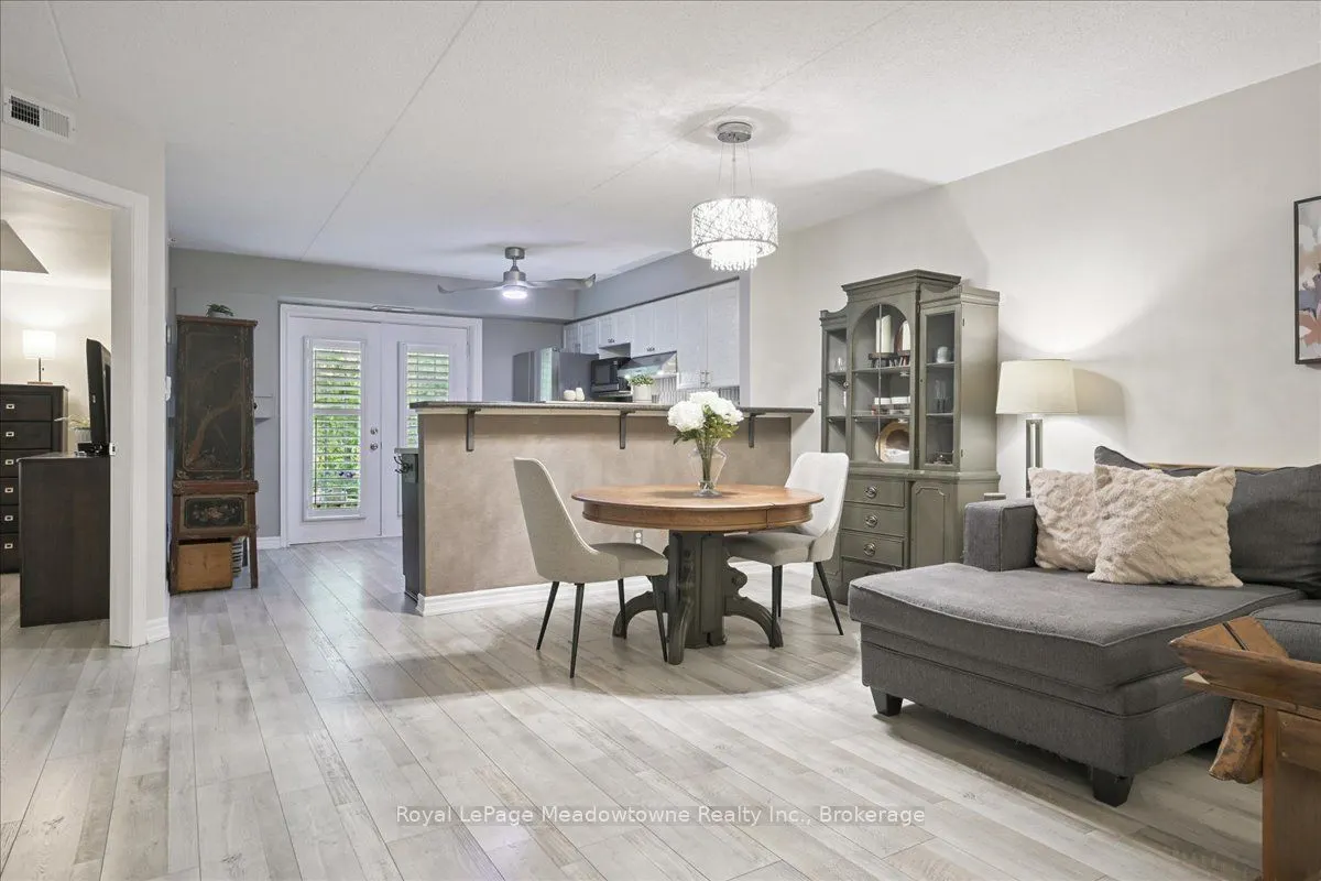 1450 Bishops Gate, #105
