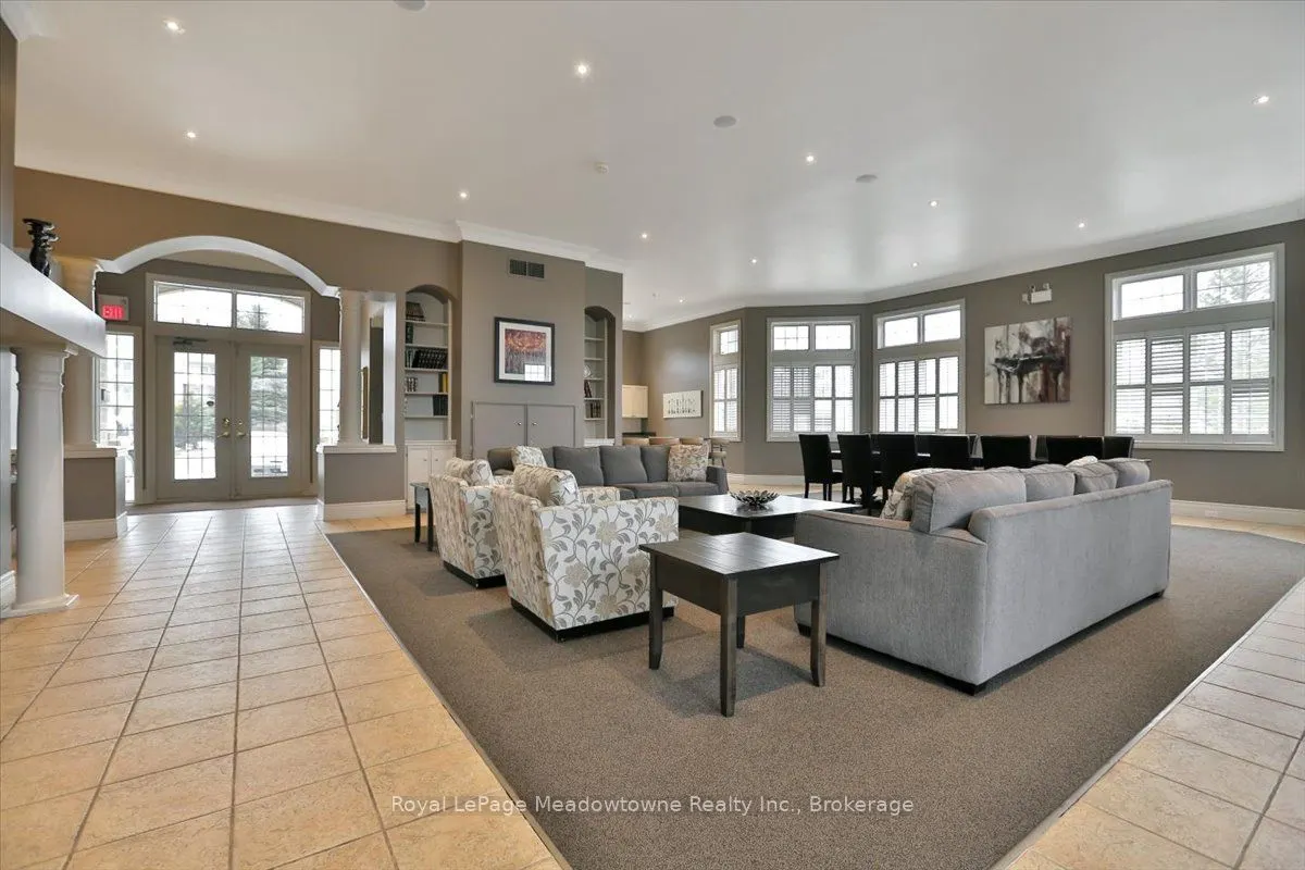 1450 Bishops Gate, #105