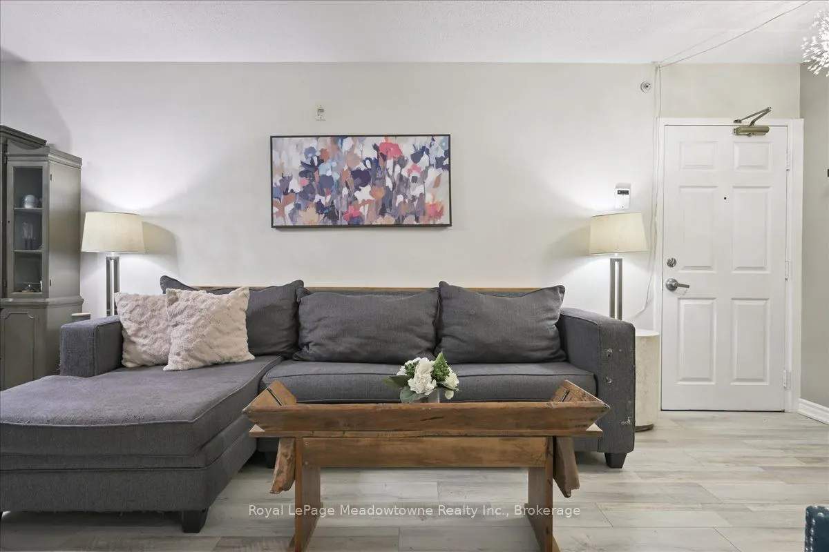 1450 Bishops Gate, #105