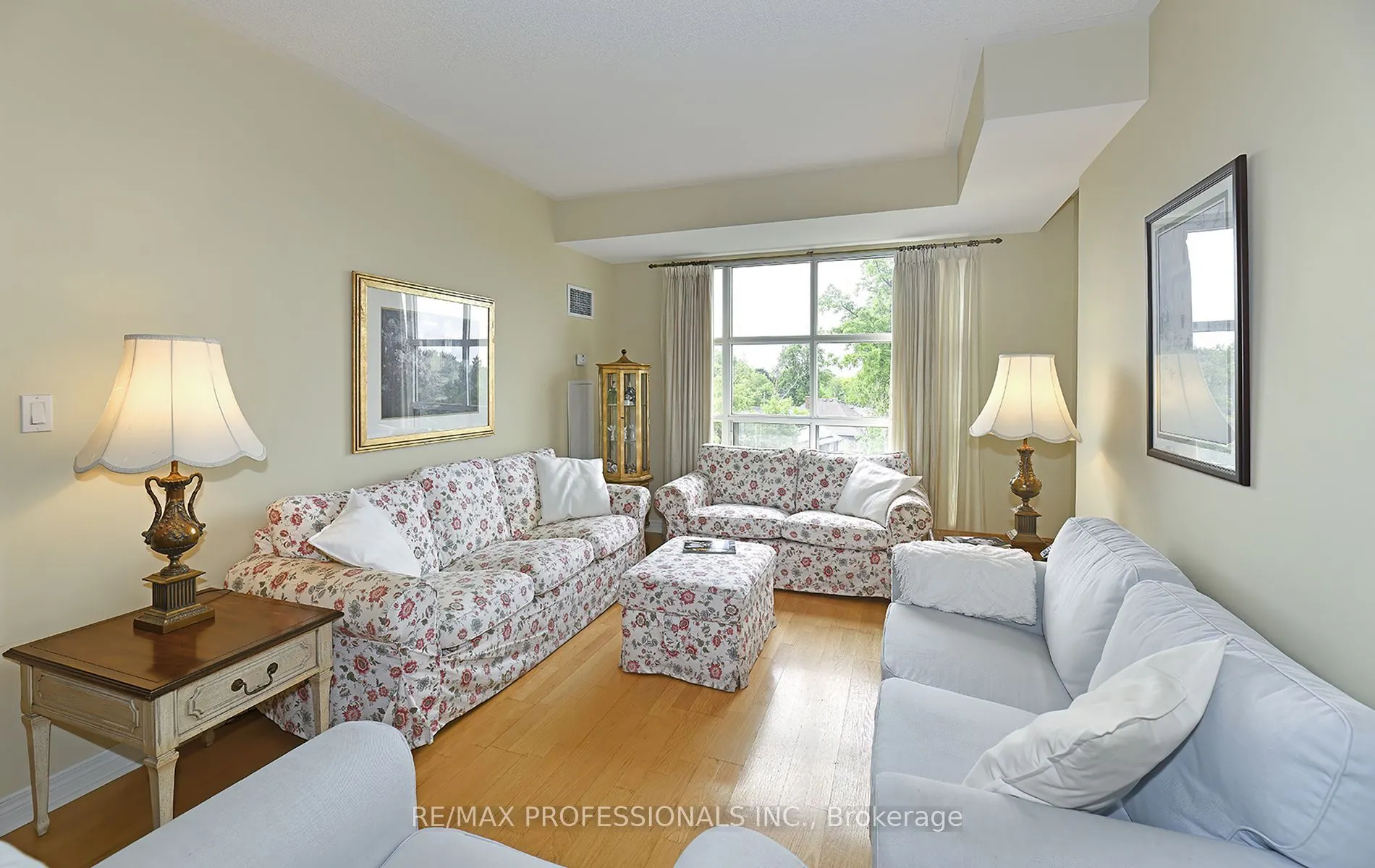 3085 Bloor Street W, #504