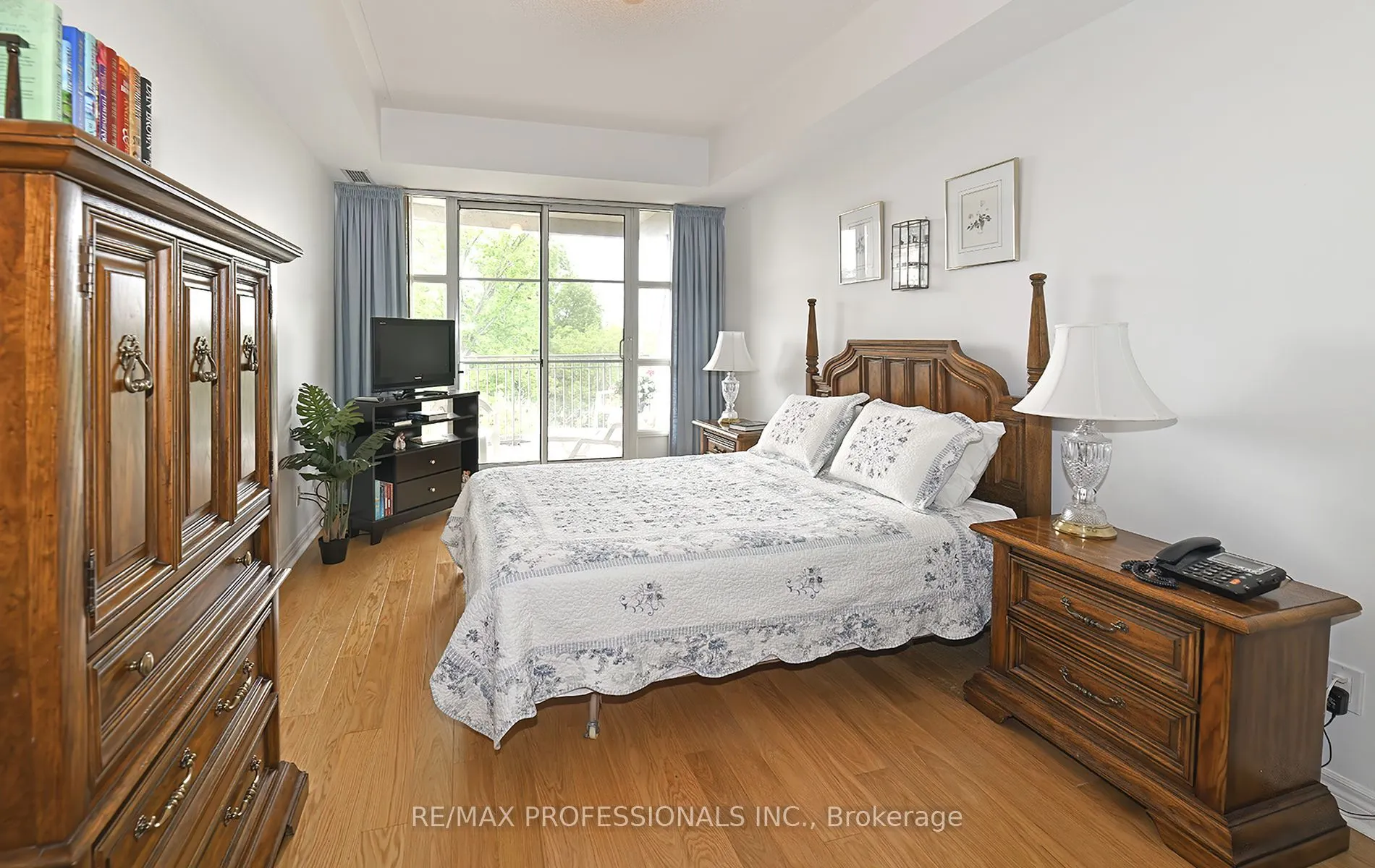 3085 Bloor Street W, #504