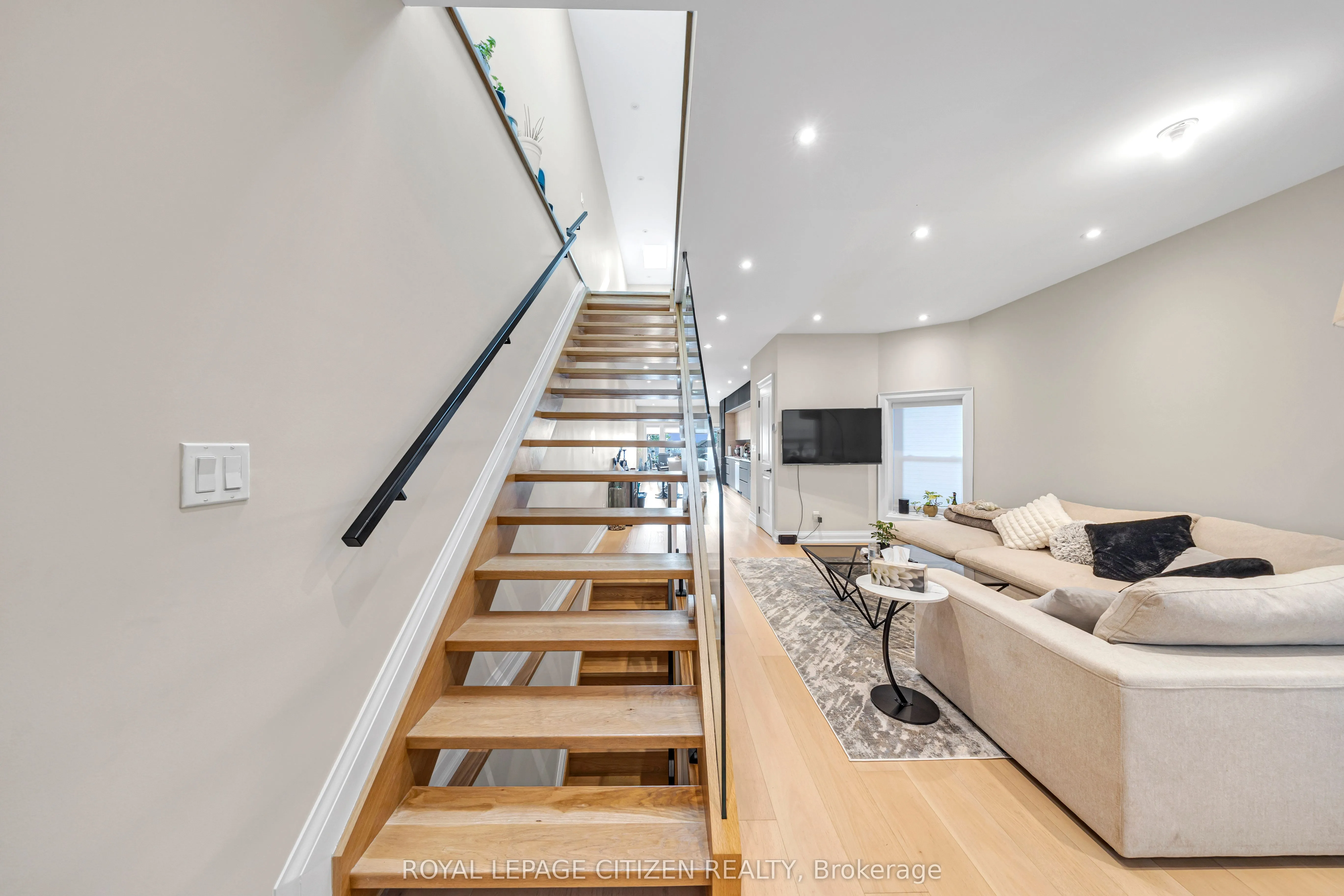 124 Caledonia Road