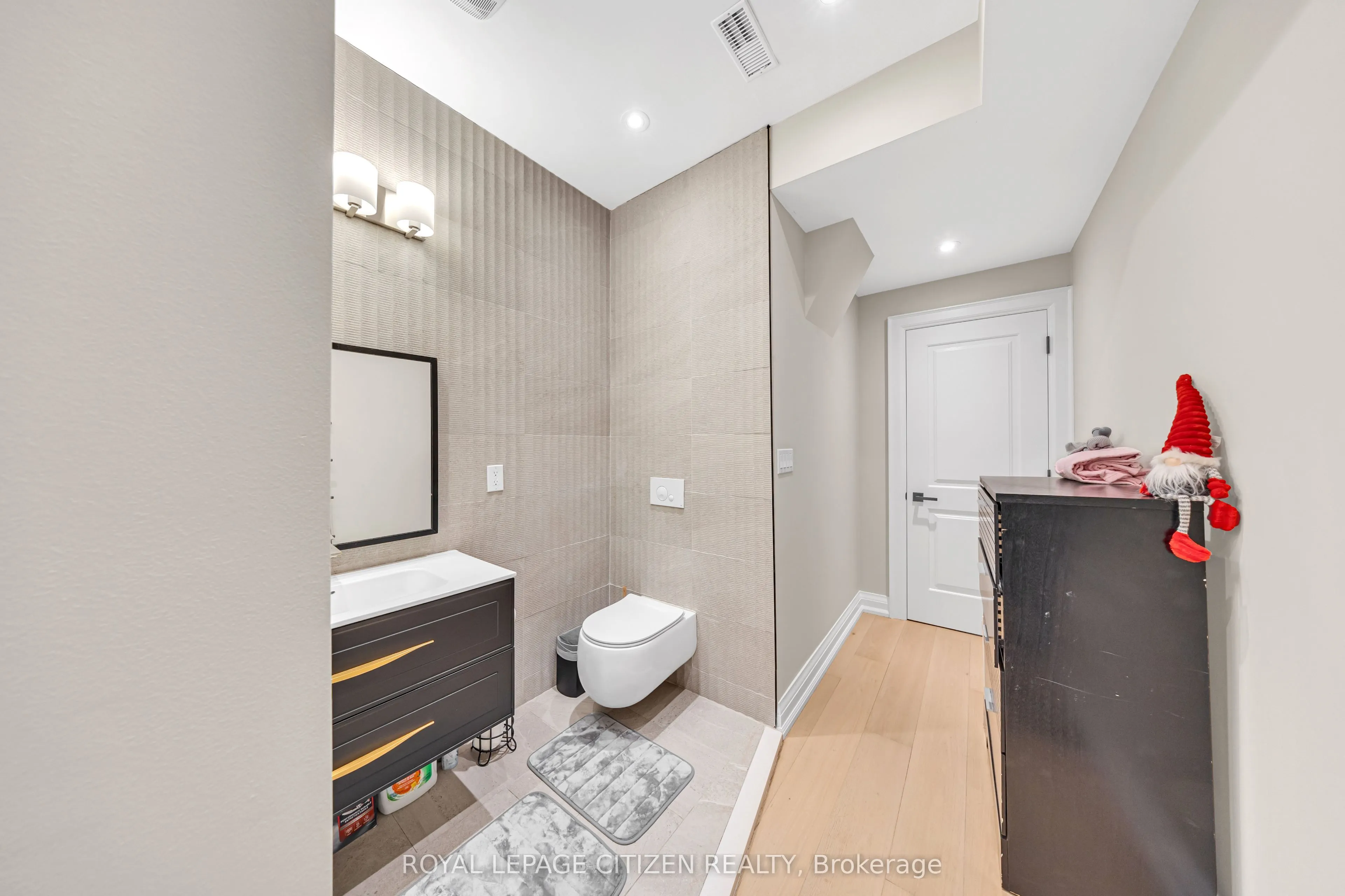 124 Caledonia Road