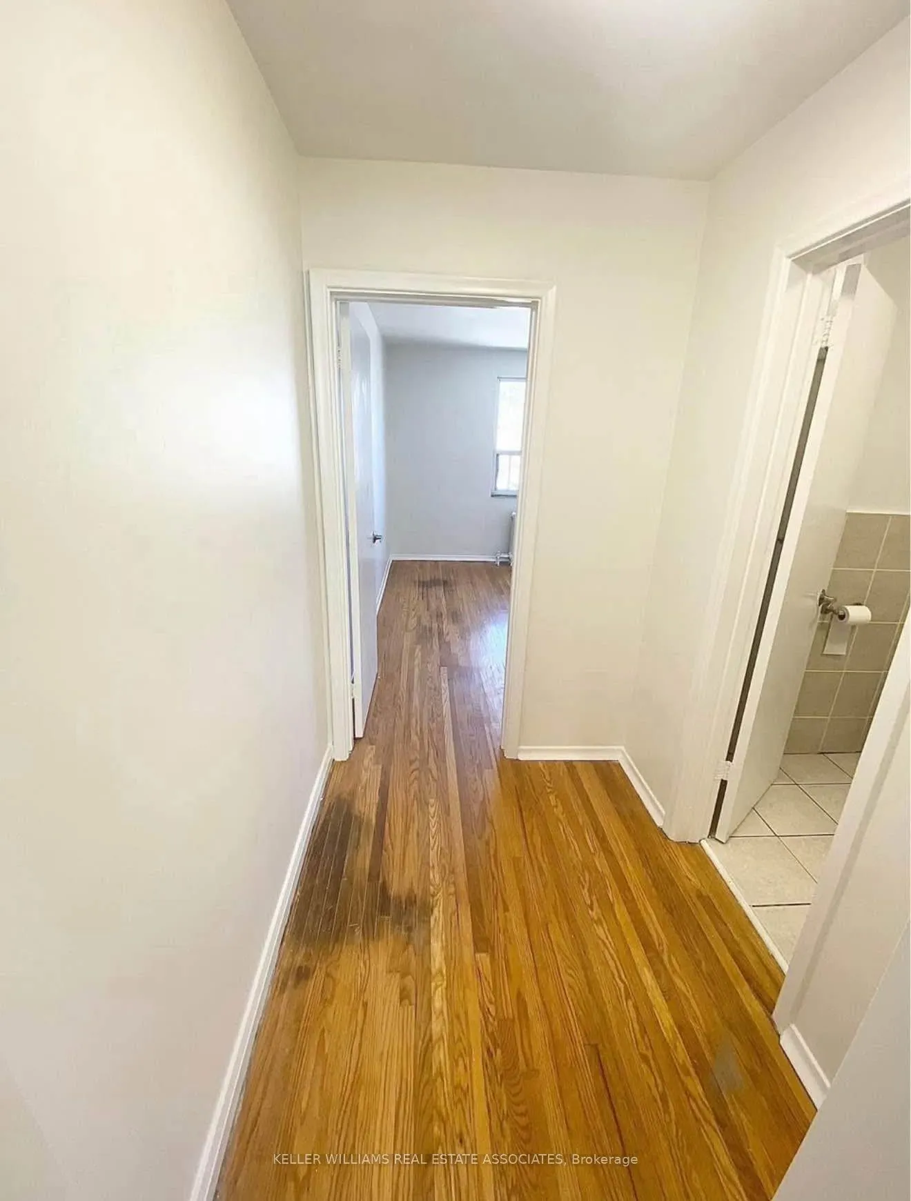 237 Lakeshore Road E, #3