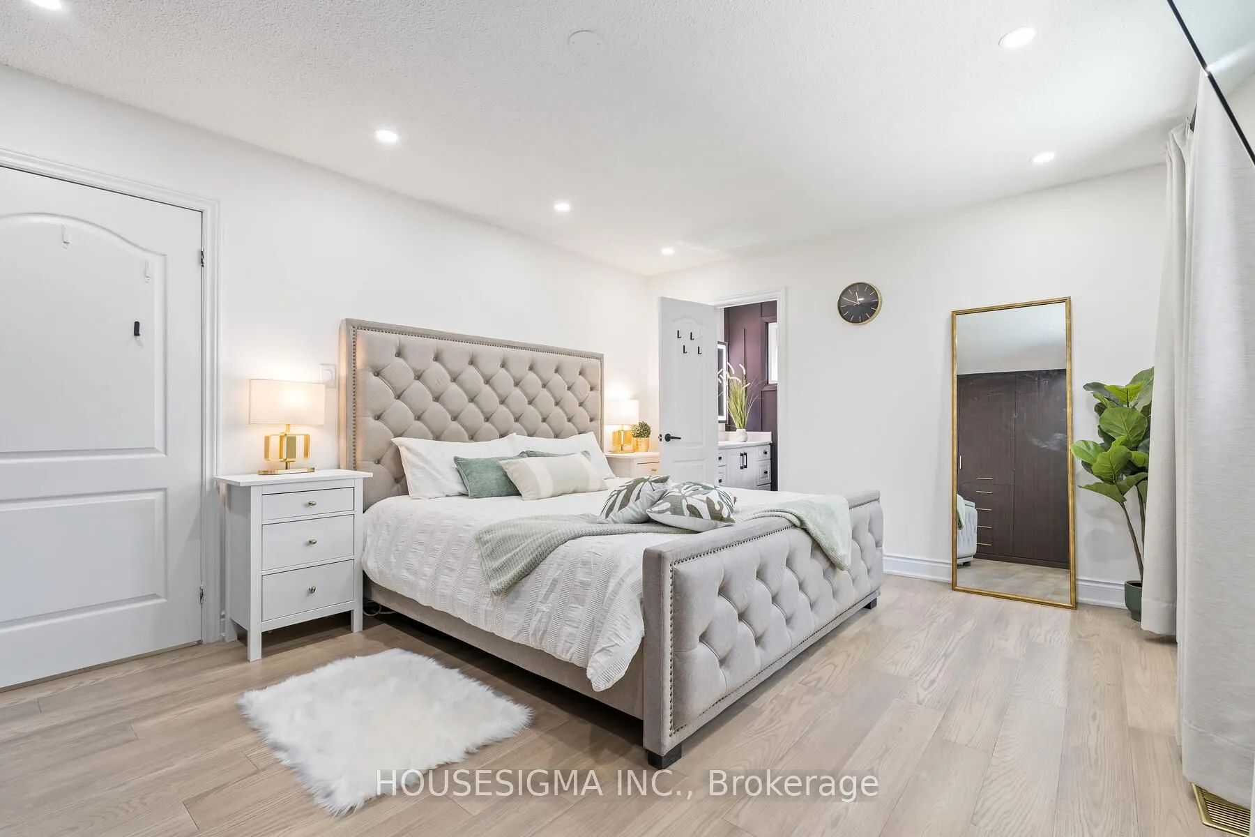 4212 Powderhorn Crescent