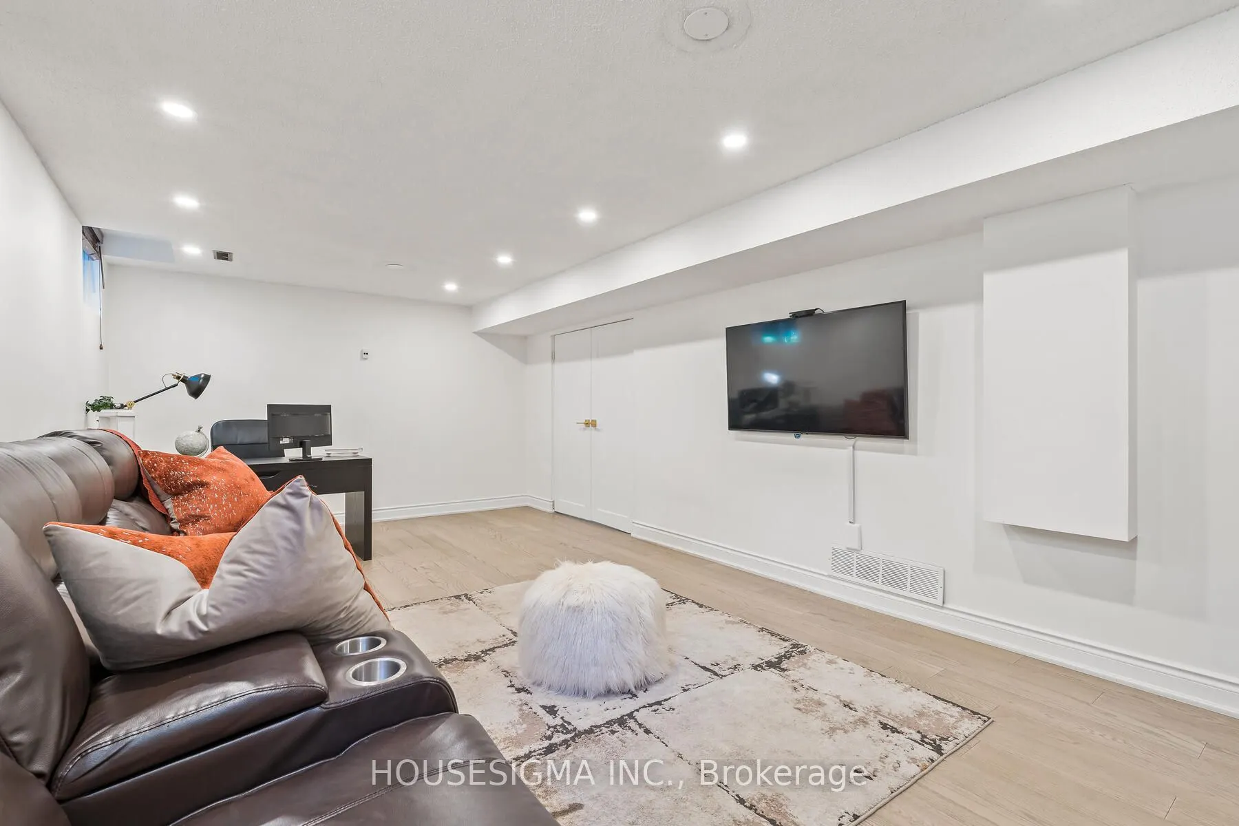4212 Powderhorn Crescent
