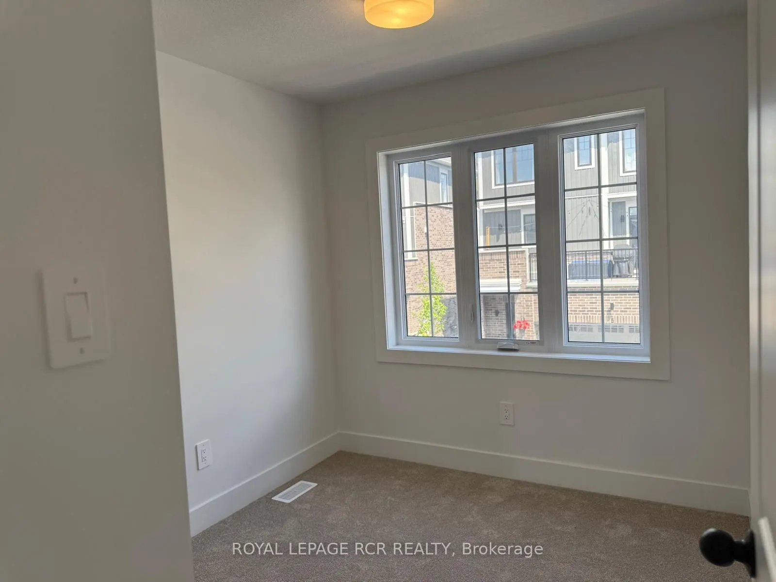 690 Broadway Avenue, #12