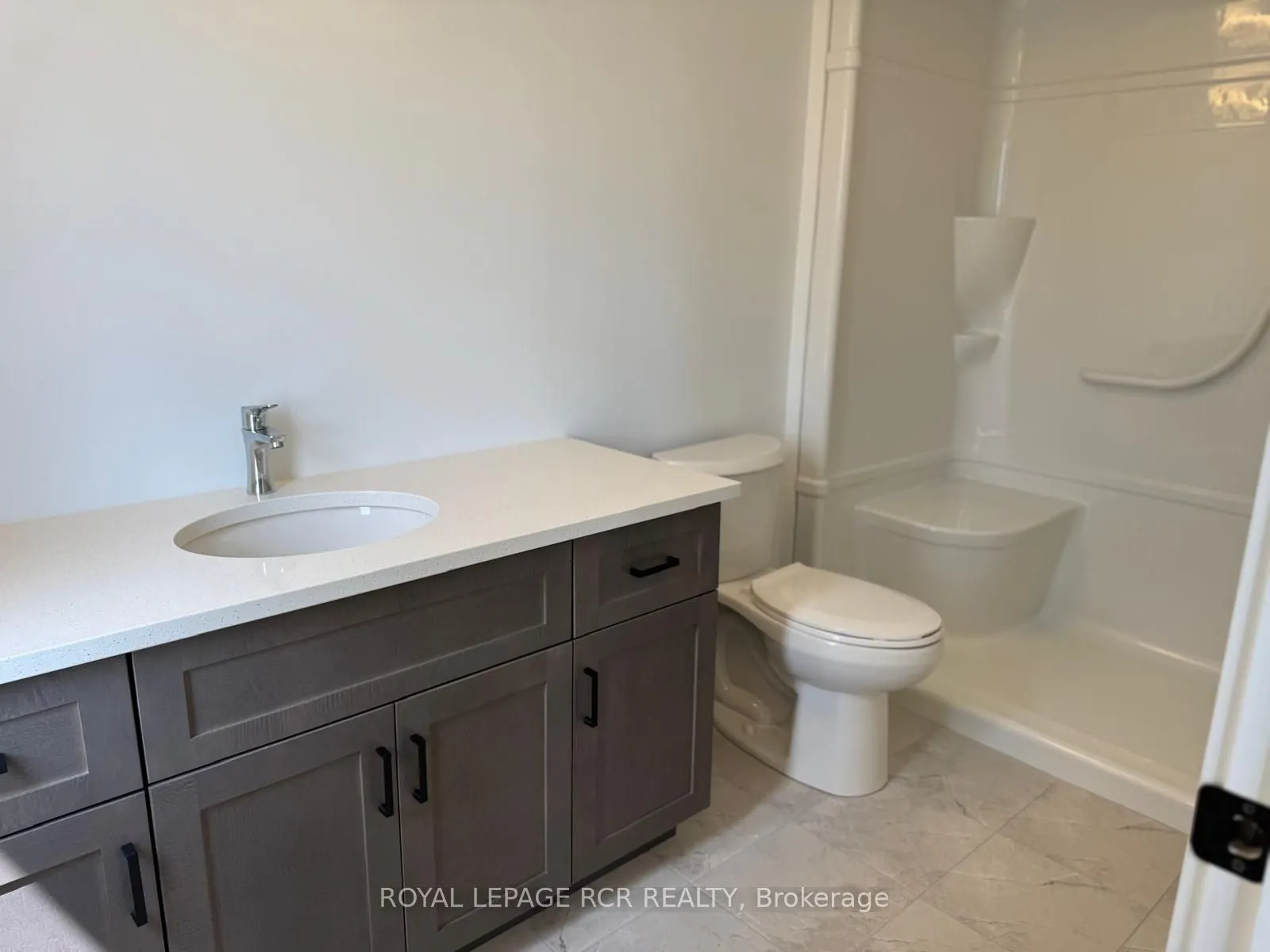 690 Broadway Avenue, #12