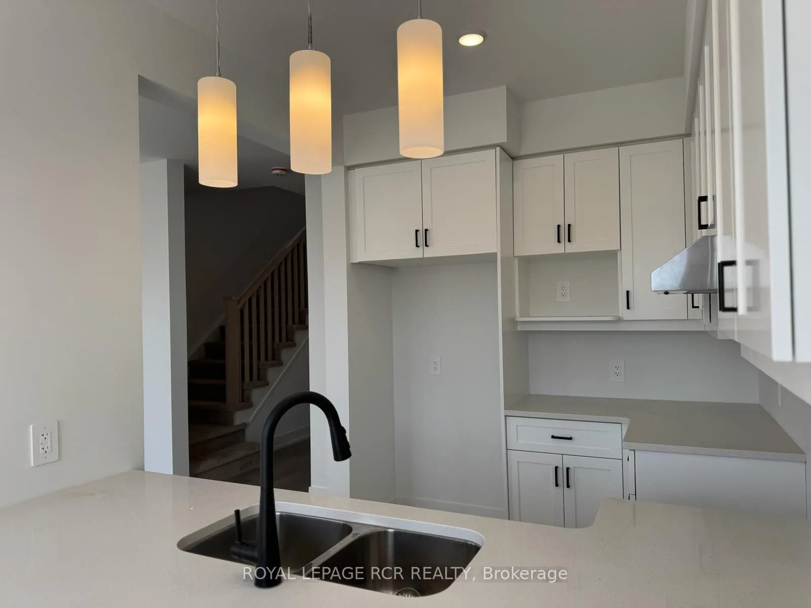 690 Broadway Avenue, #12