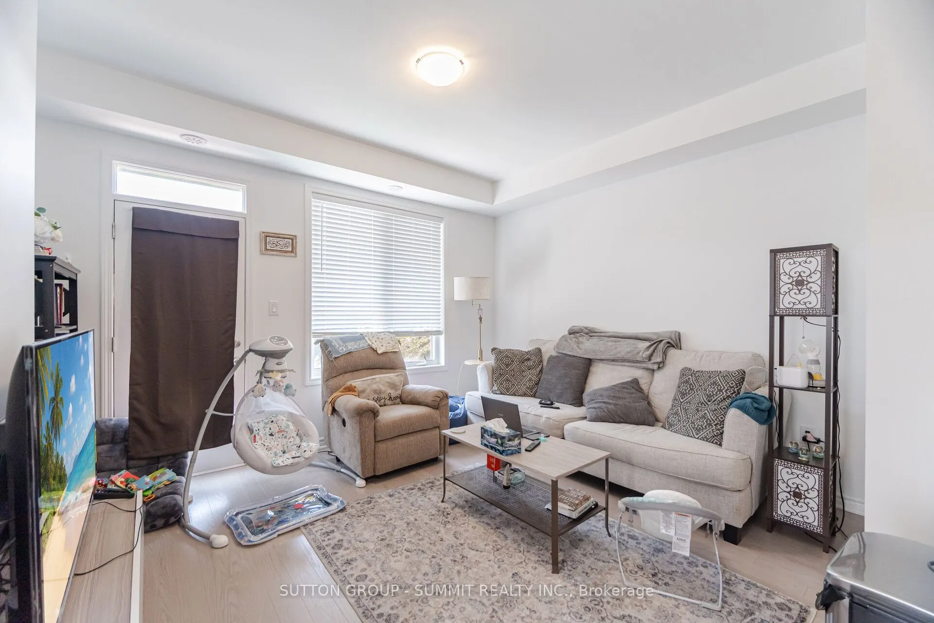 5206 VIOLA DESMOND Drive