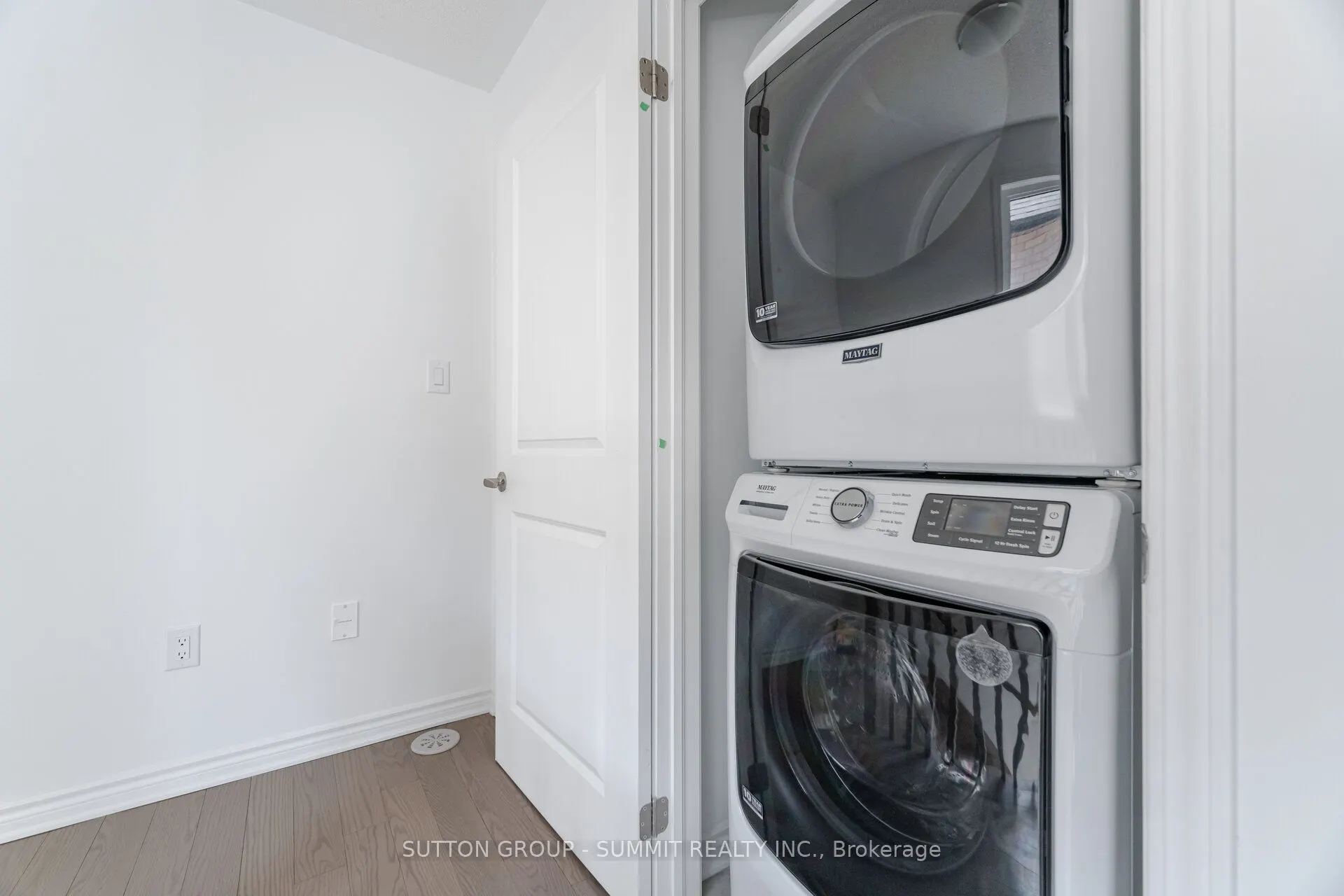5206 VIOLA DESMOND Drive