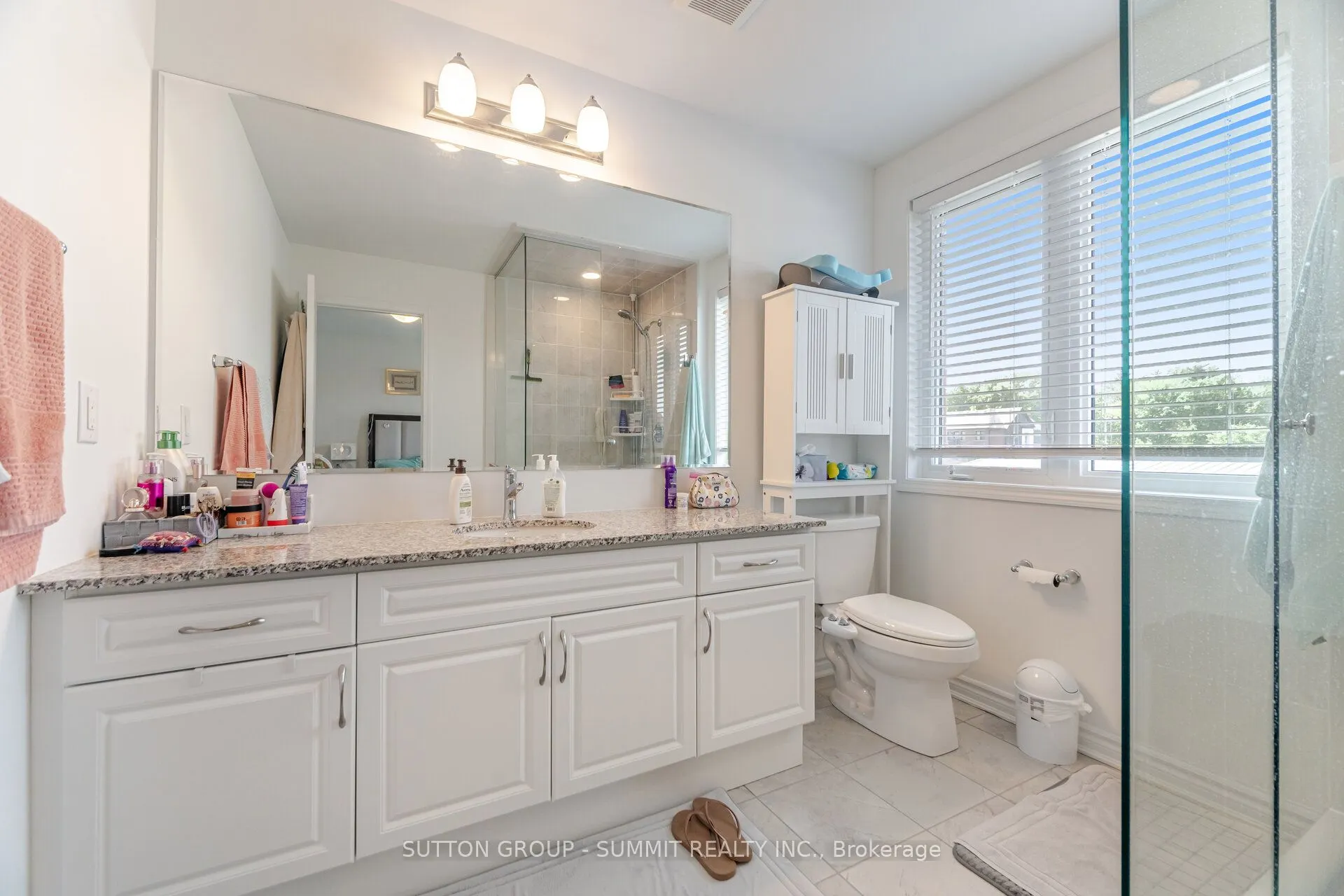 5206 VIOLA DESMOND Drive
