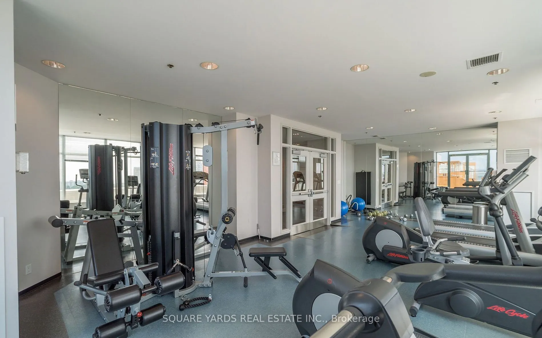 200 Manitoba Street, #412