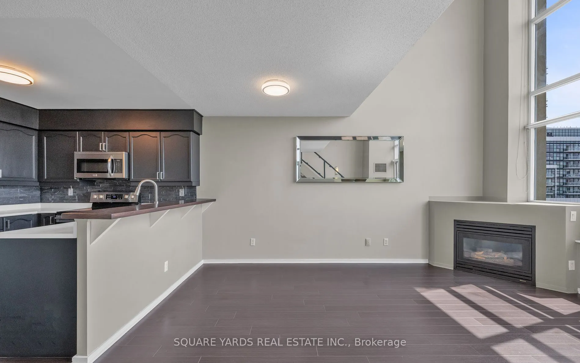 200 Manitoba Street, #412