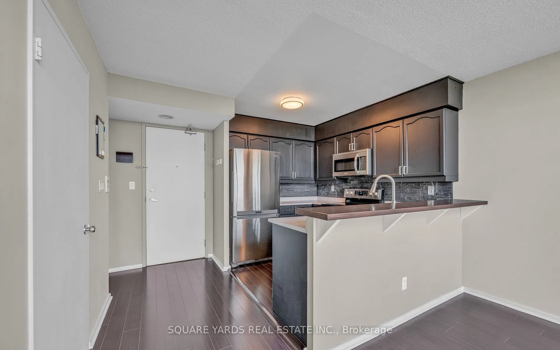 200 Manitoba Street, #412