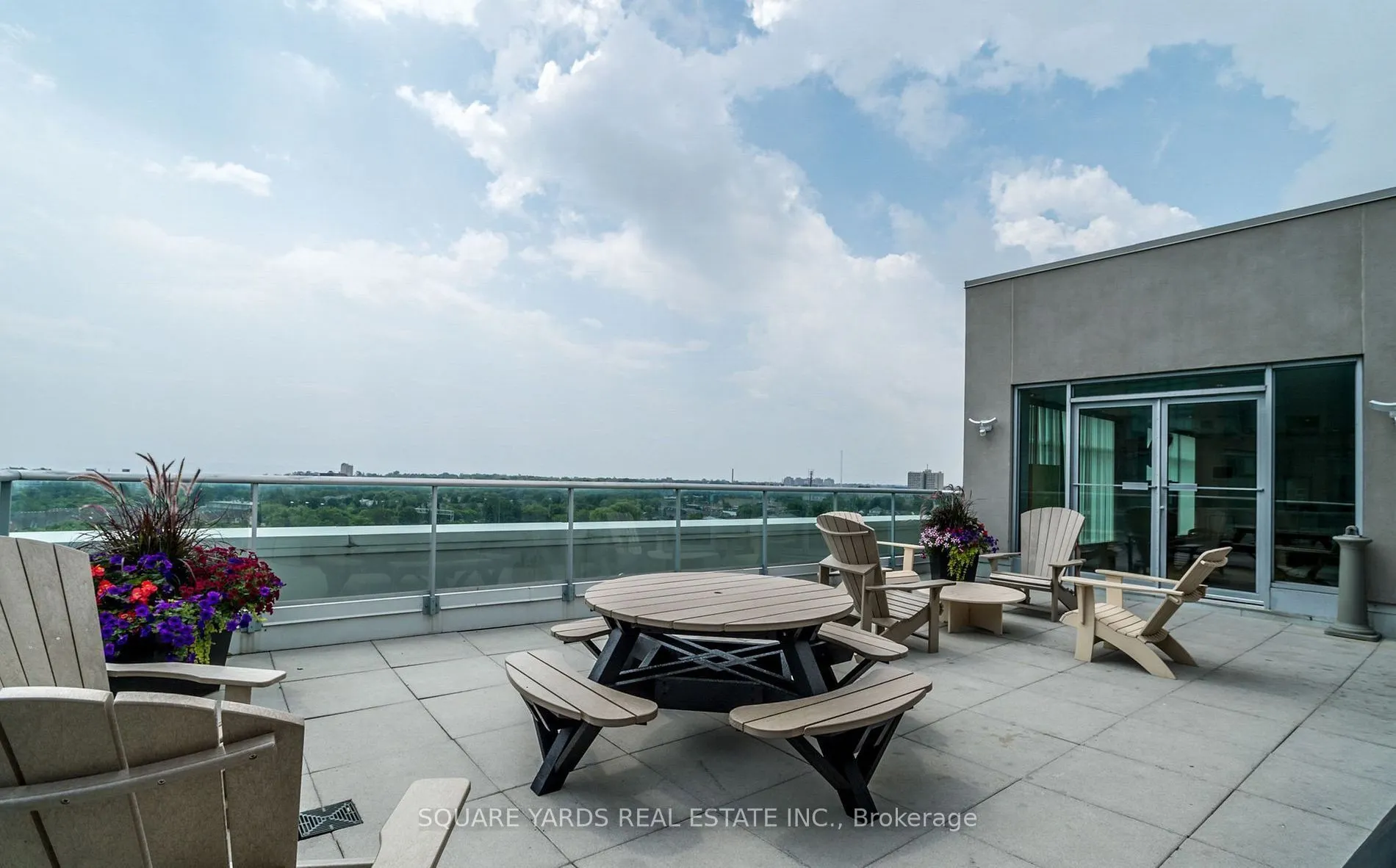 200 Manitoba Street, #412