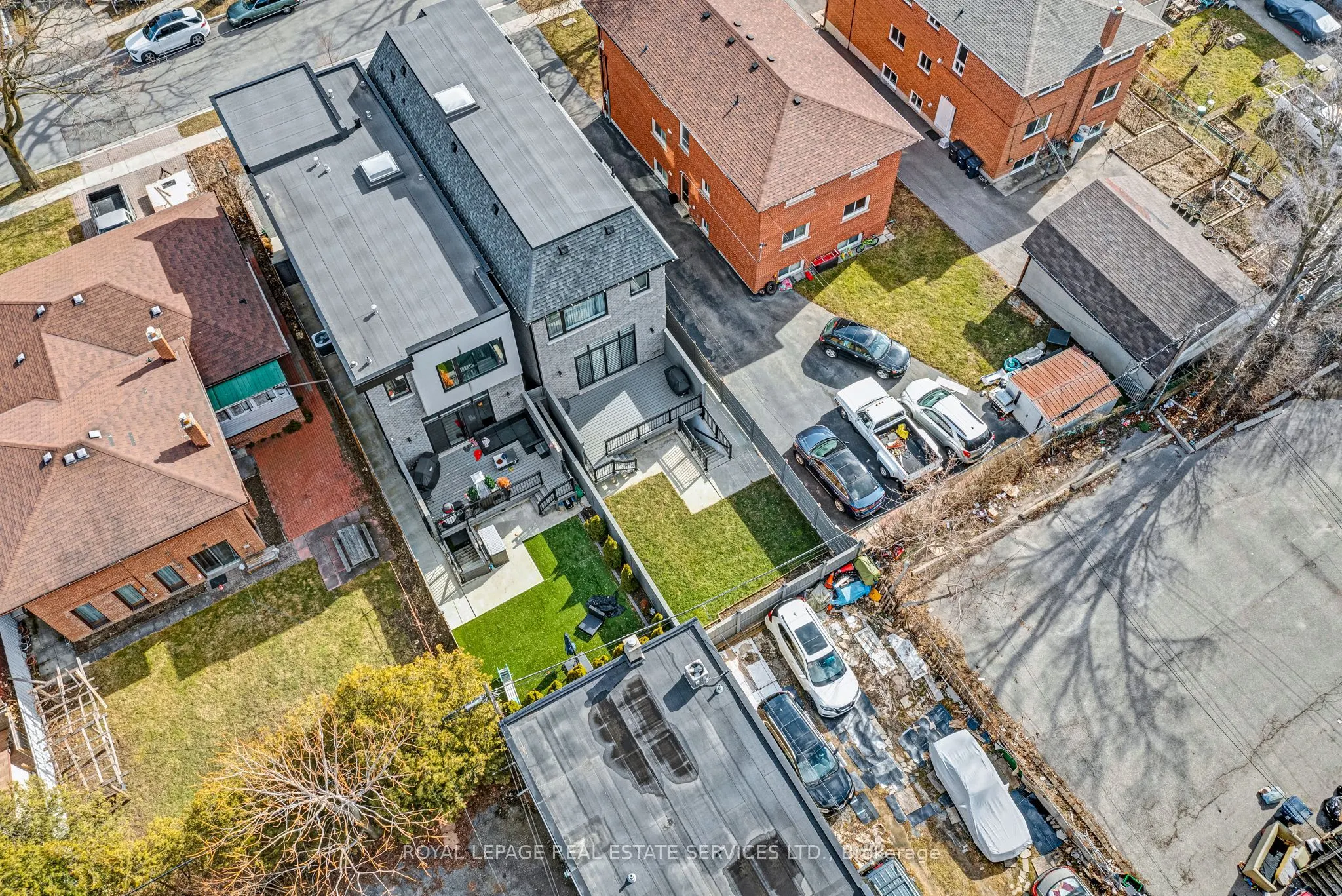 8 Branch Avenue