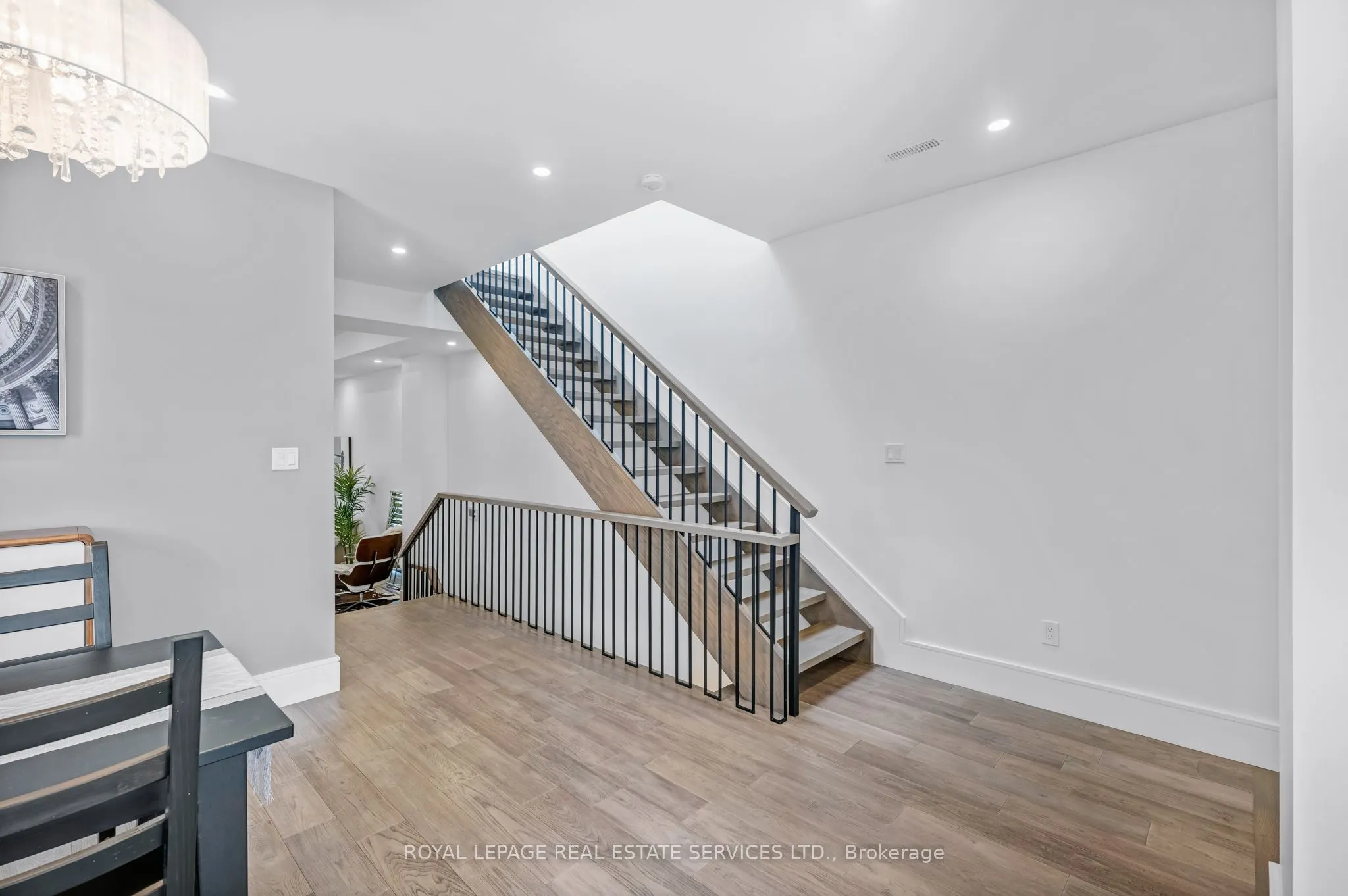 8 Branch Avenue