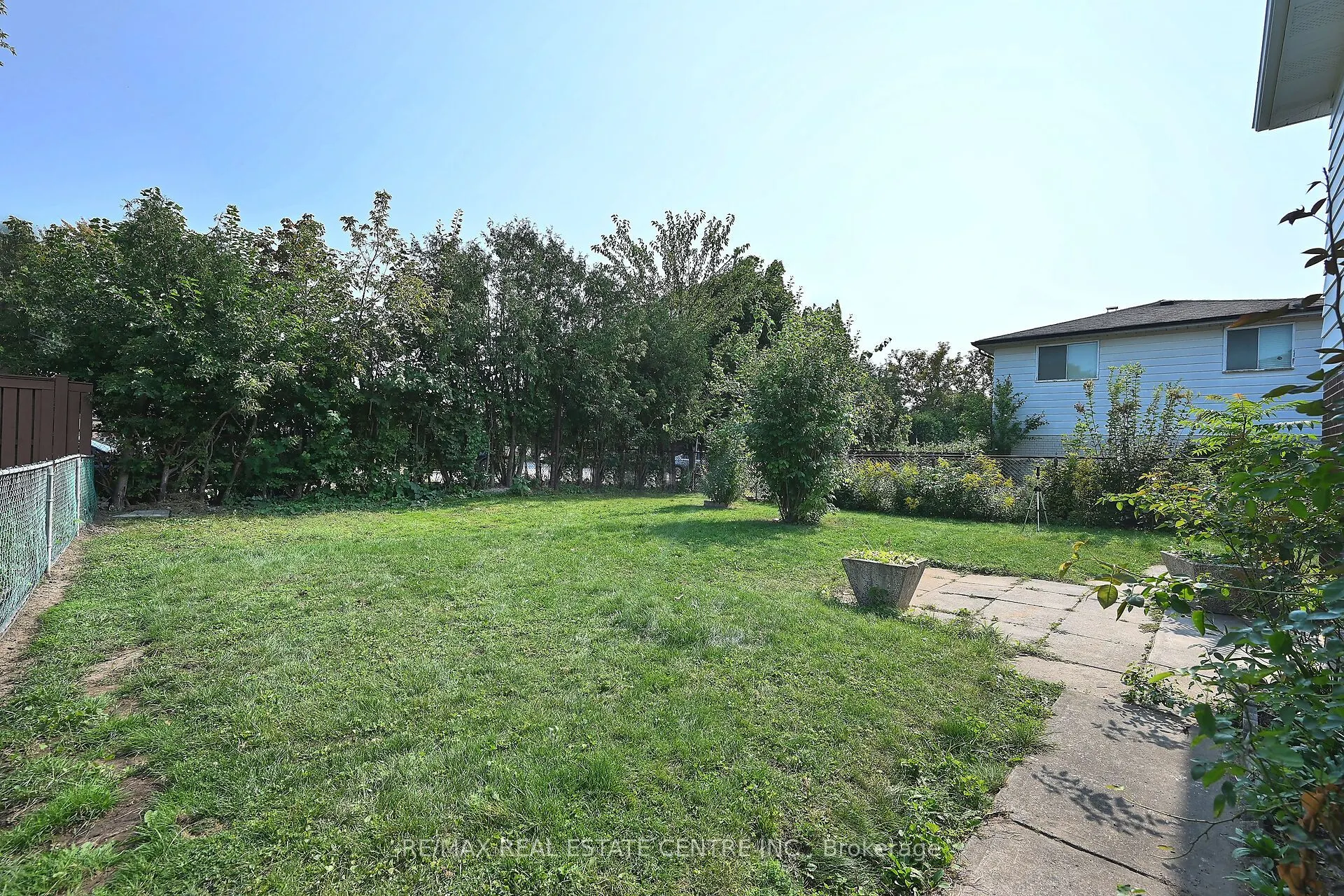 526 Selsey Drive