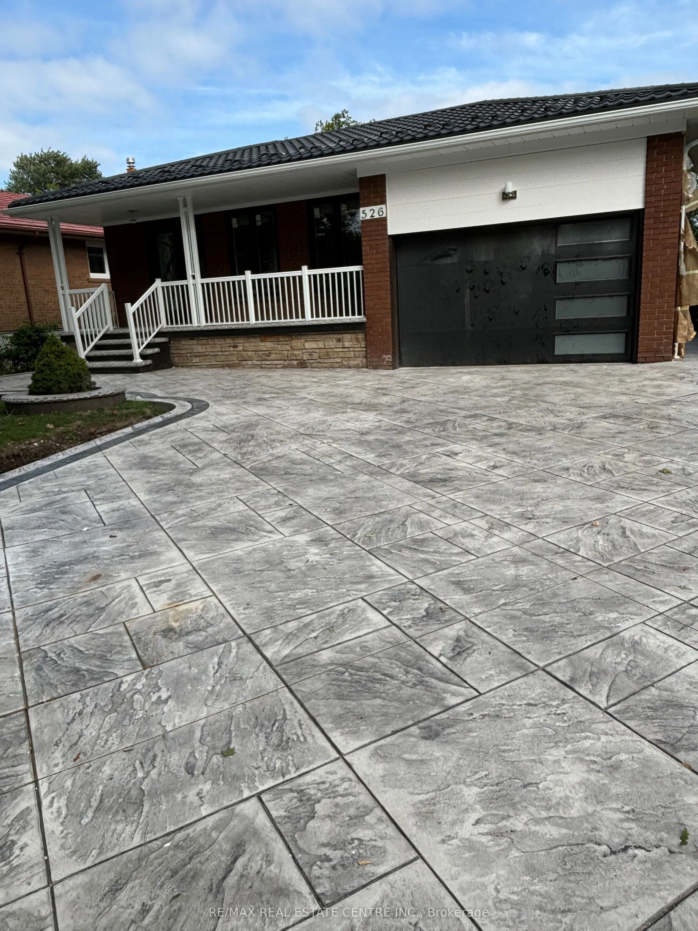 526 Selsey Drive