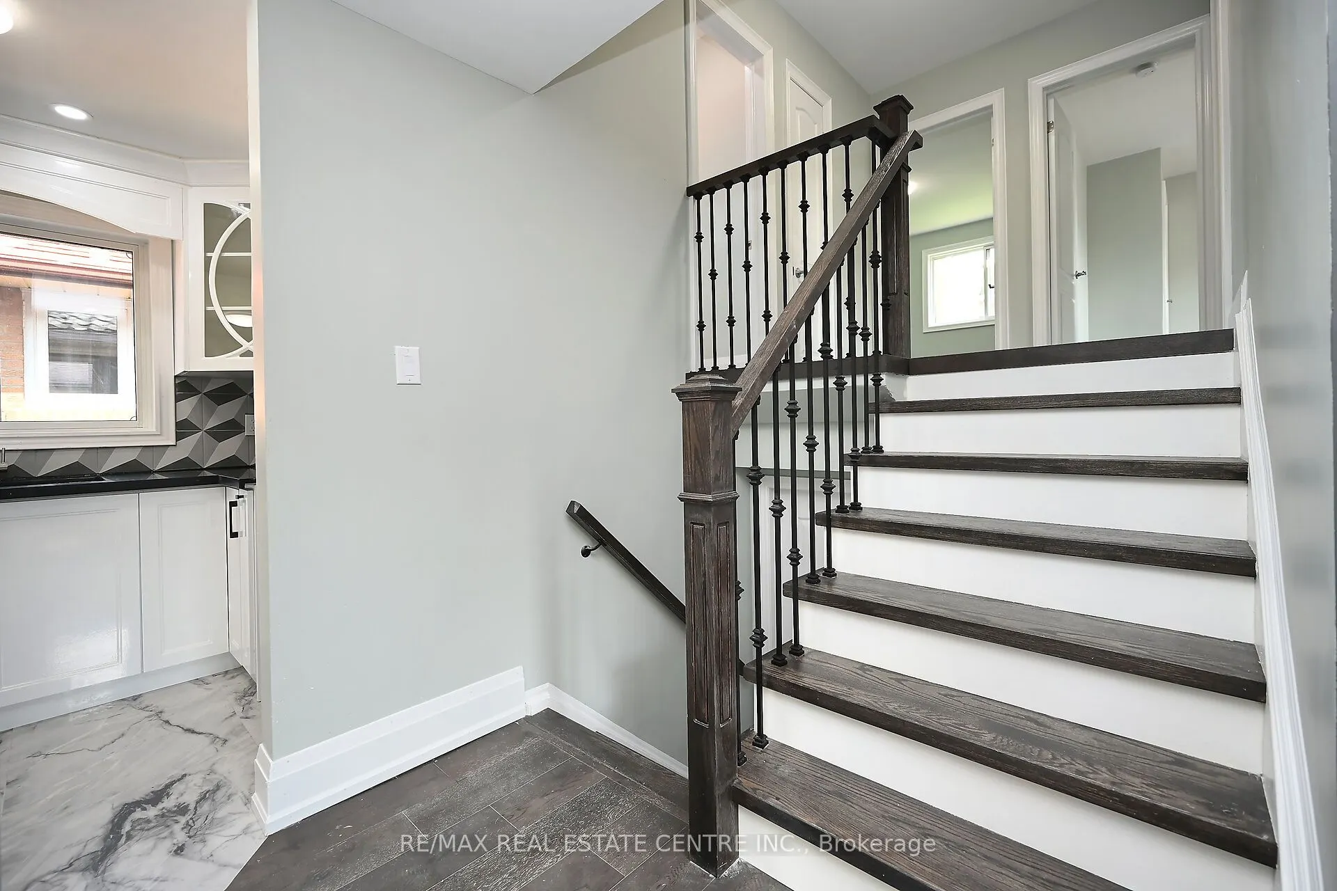 526 Selsey Drive