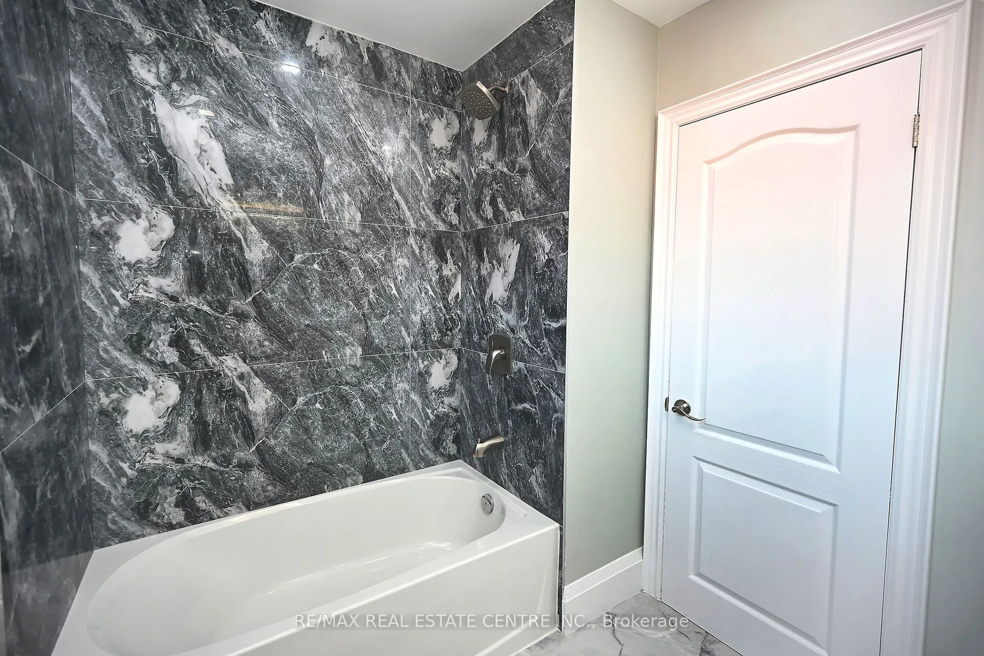 526 Selsey Drive