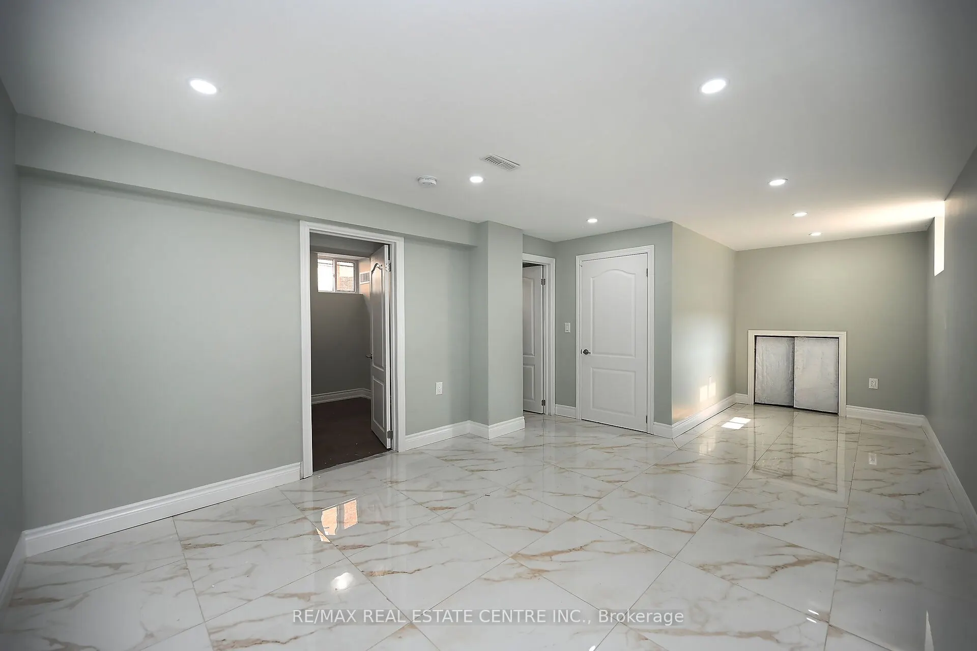 526 Selsey Drive