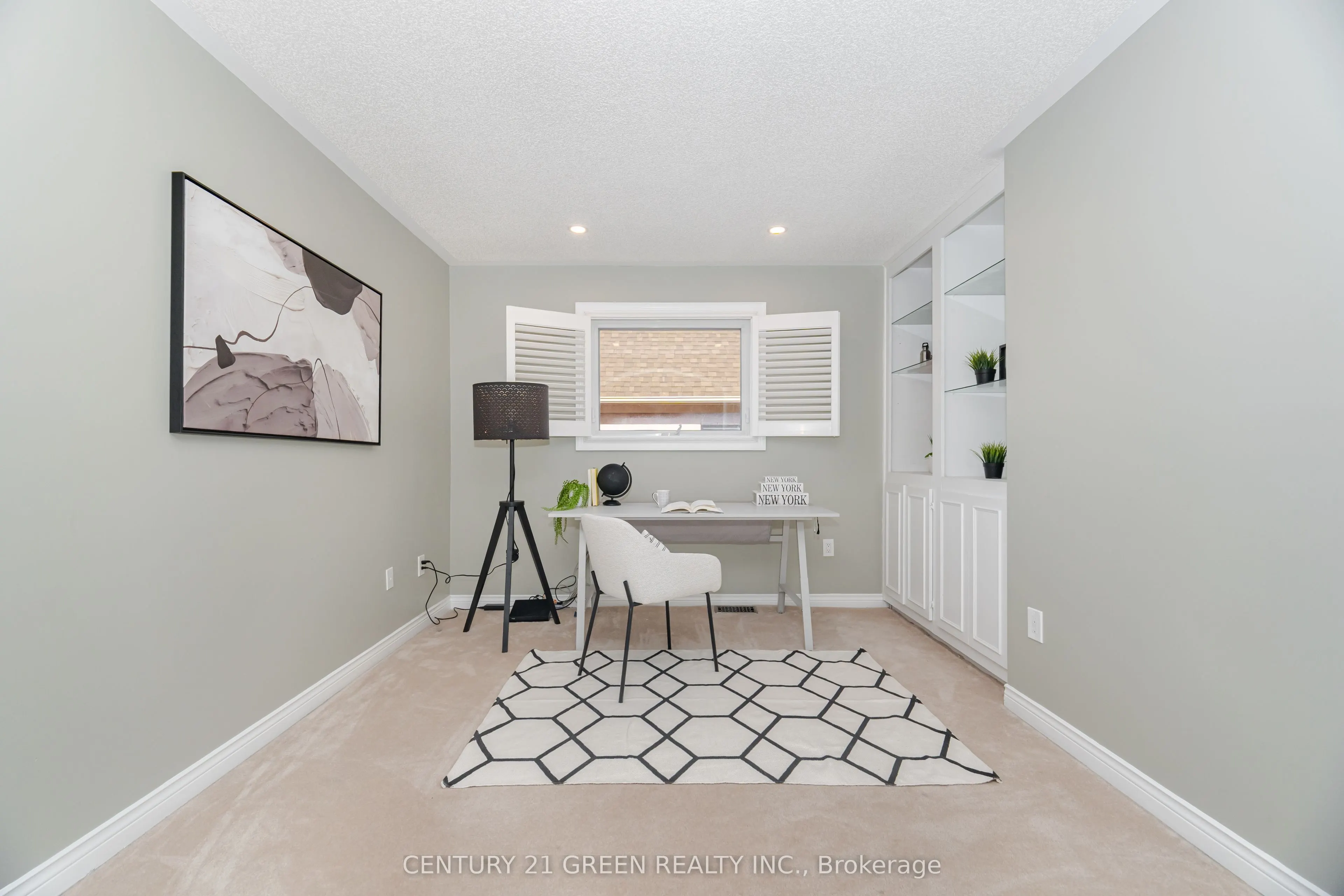 193 Royal Valley Drive