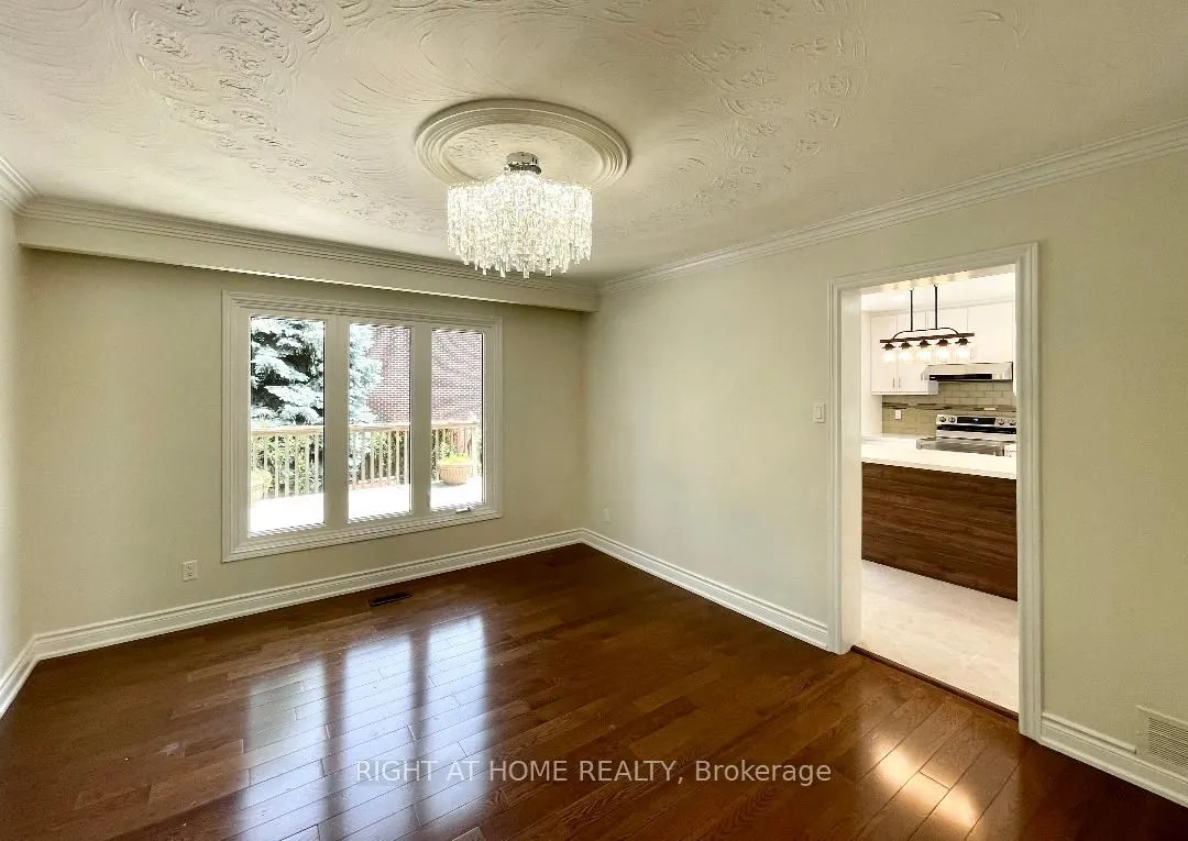3668 Belvedere Crescent