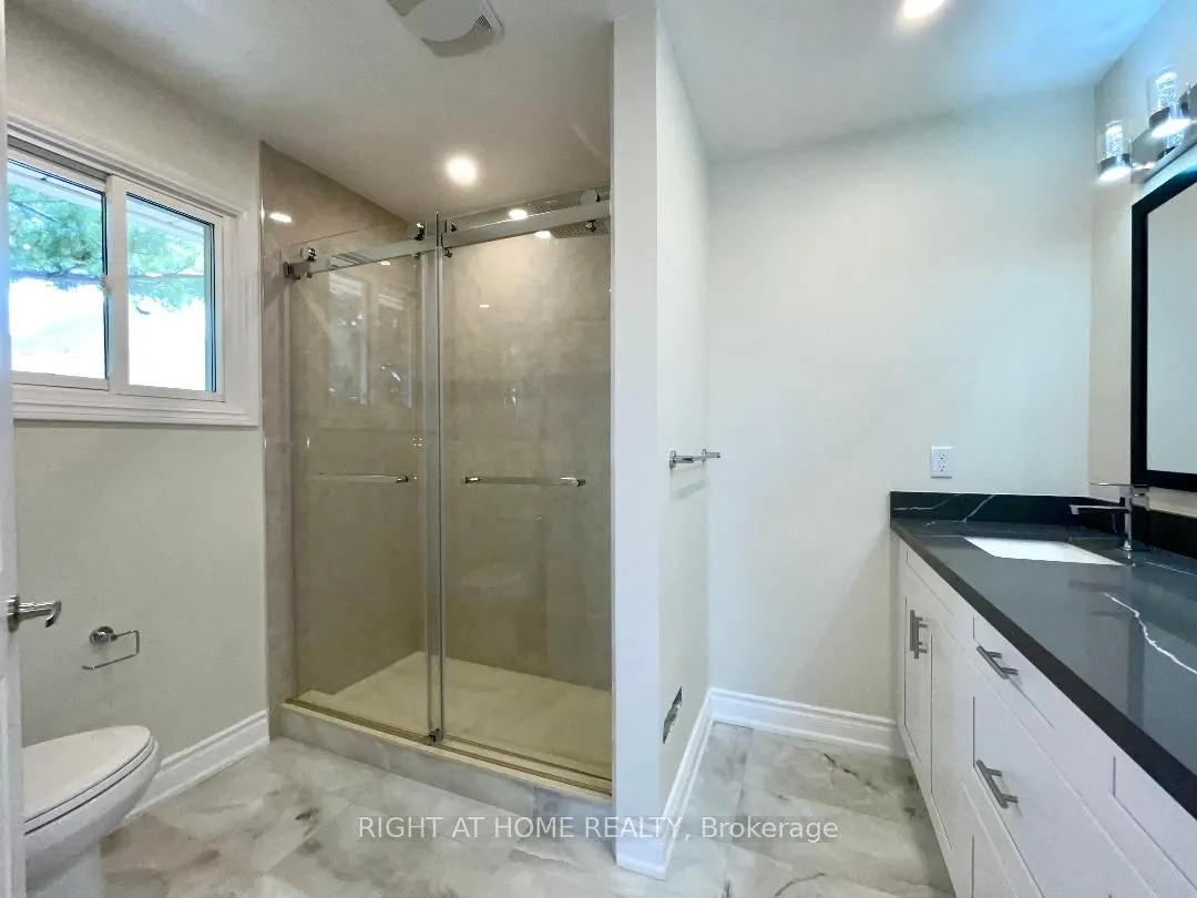 3668 Belvedere Crescent