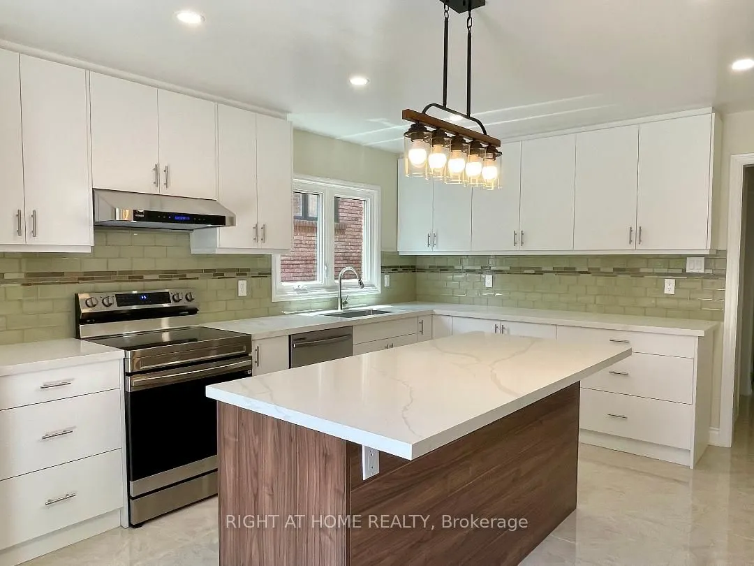 3668 Belvedere Crescent