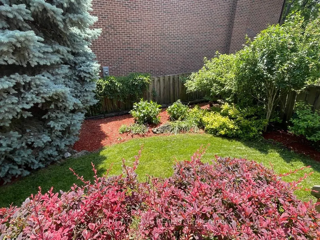 3668 Belvedere Crescent