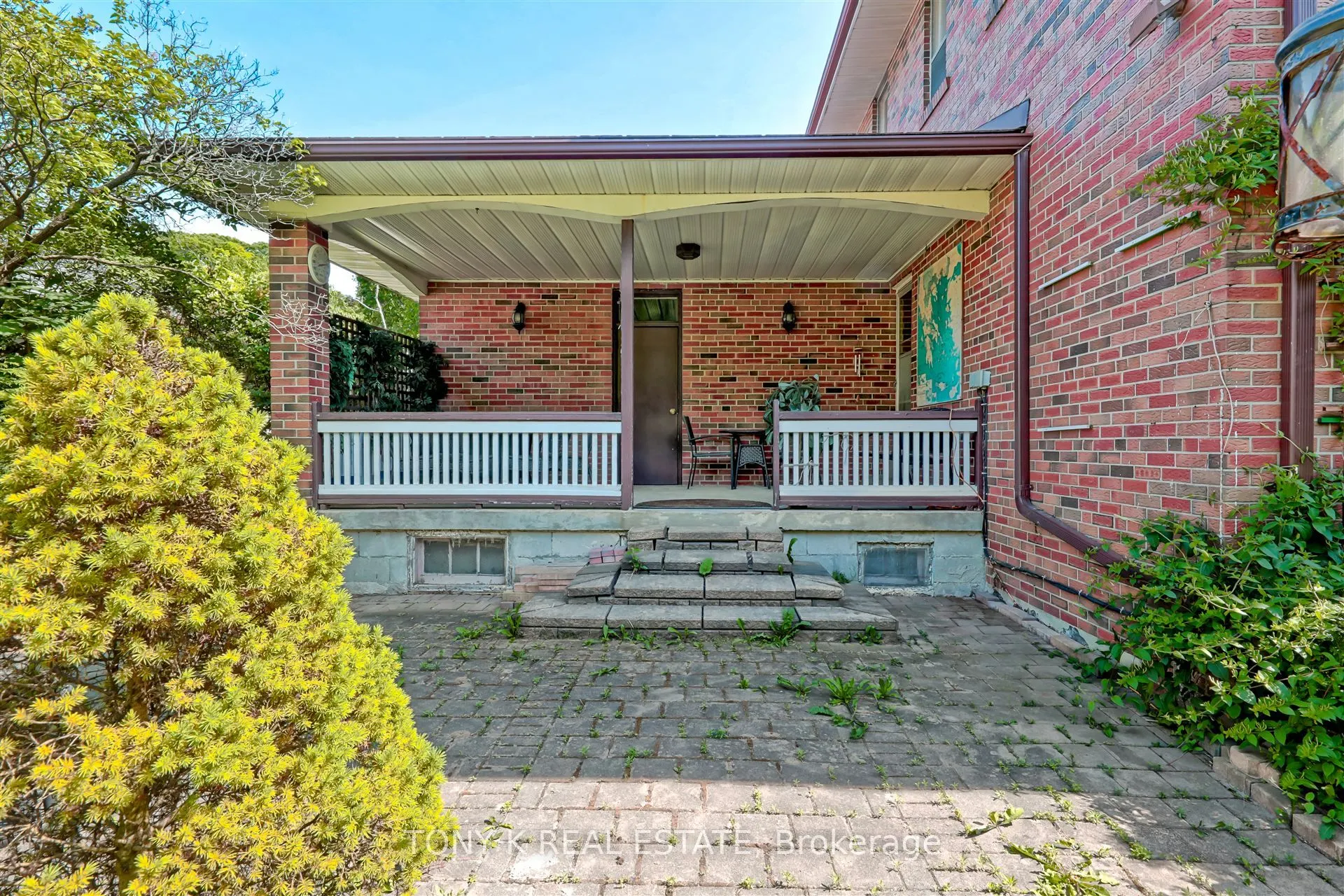 90 Waterford Drive