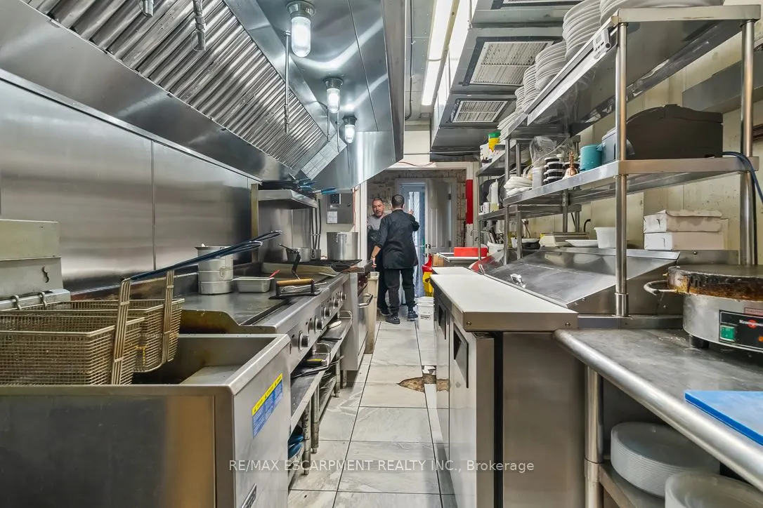 241,243 Lakeshore Road E