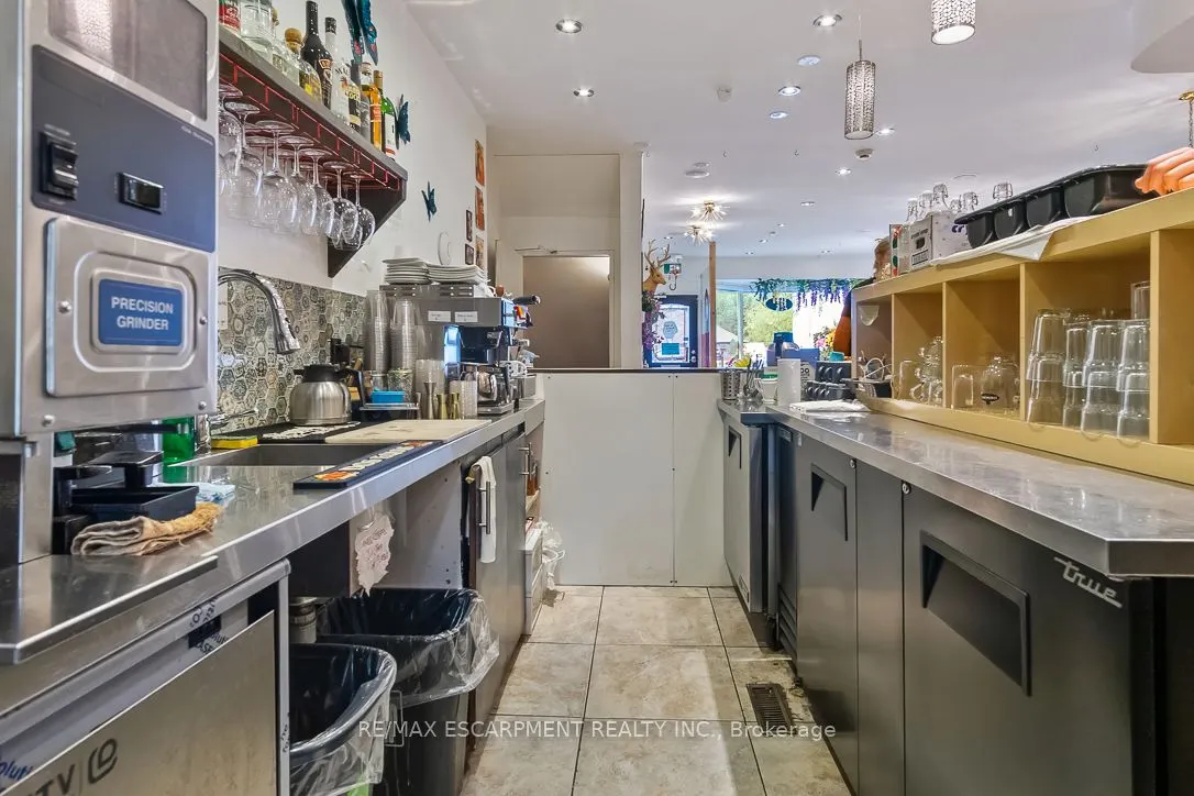 241,243 Lakeshore Road E