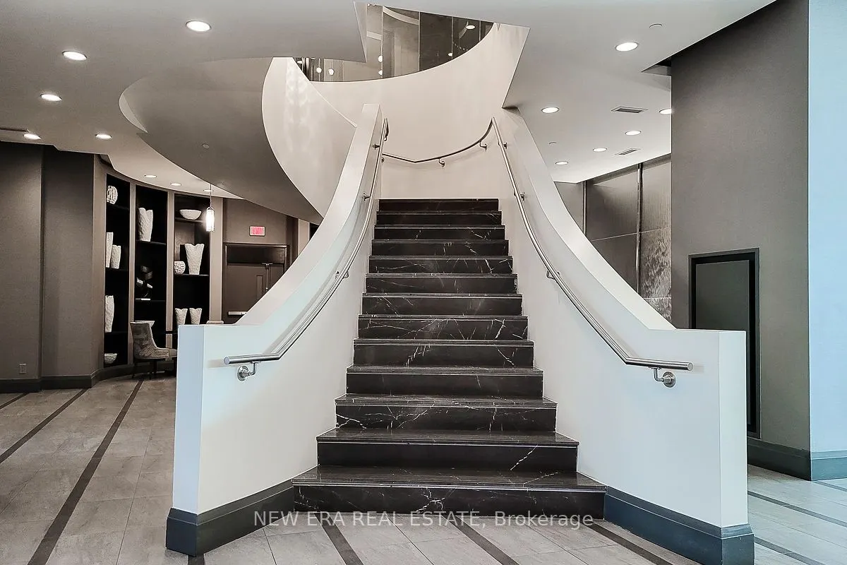 11 Bronte Road, #323
